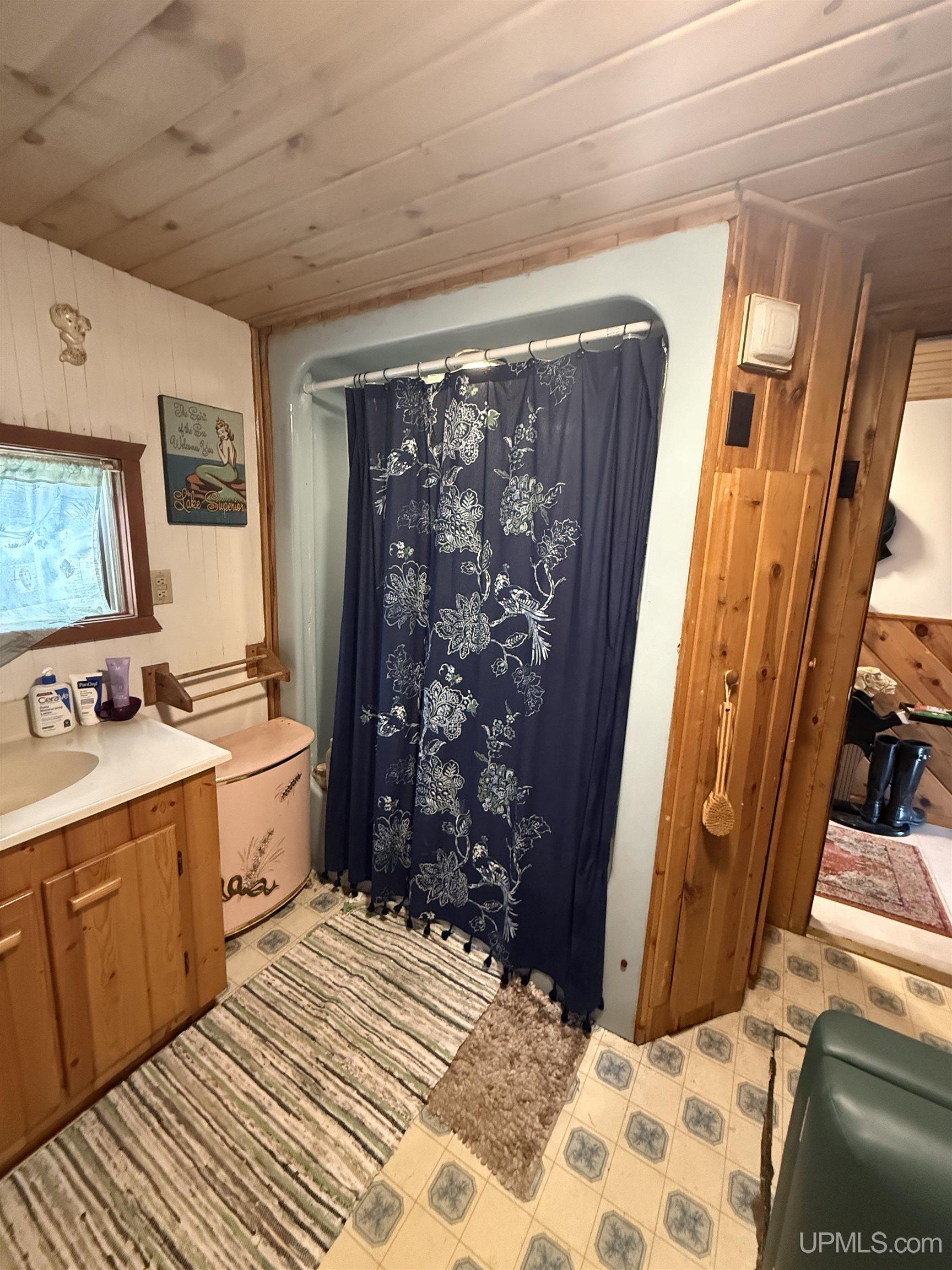 E16983 Nevins Lake Road Property Photo 17