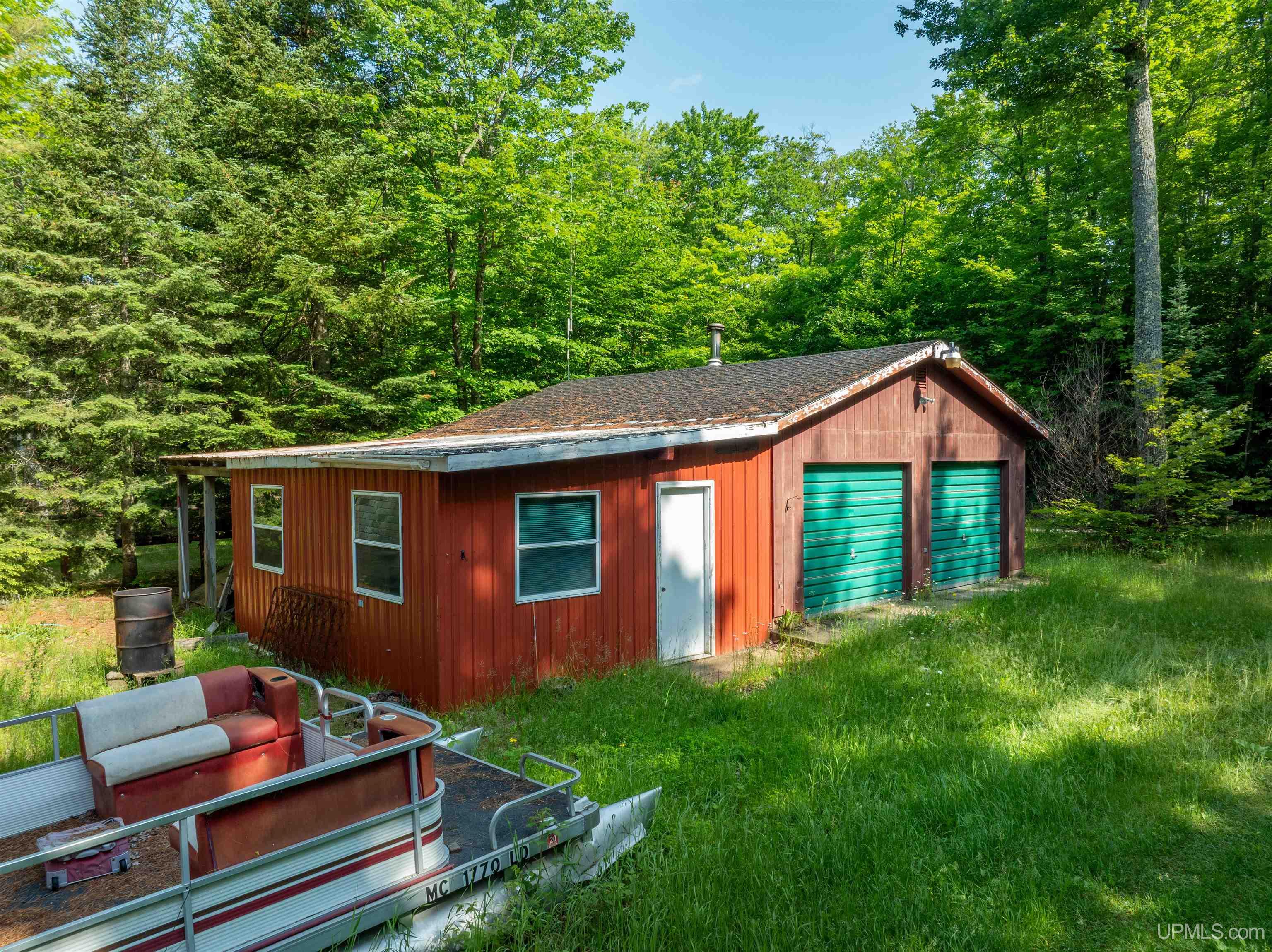 E16983 Nevins Lake Road Property Photo 28