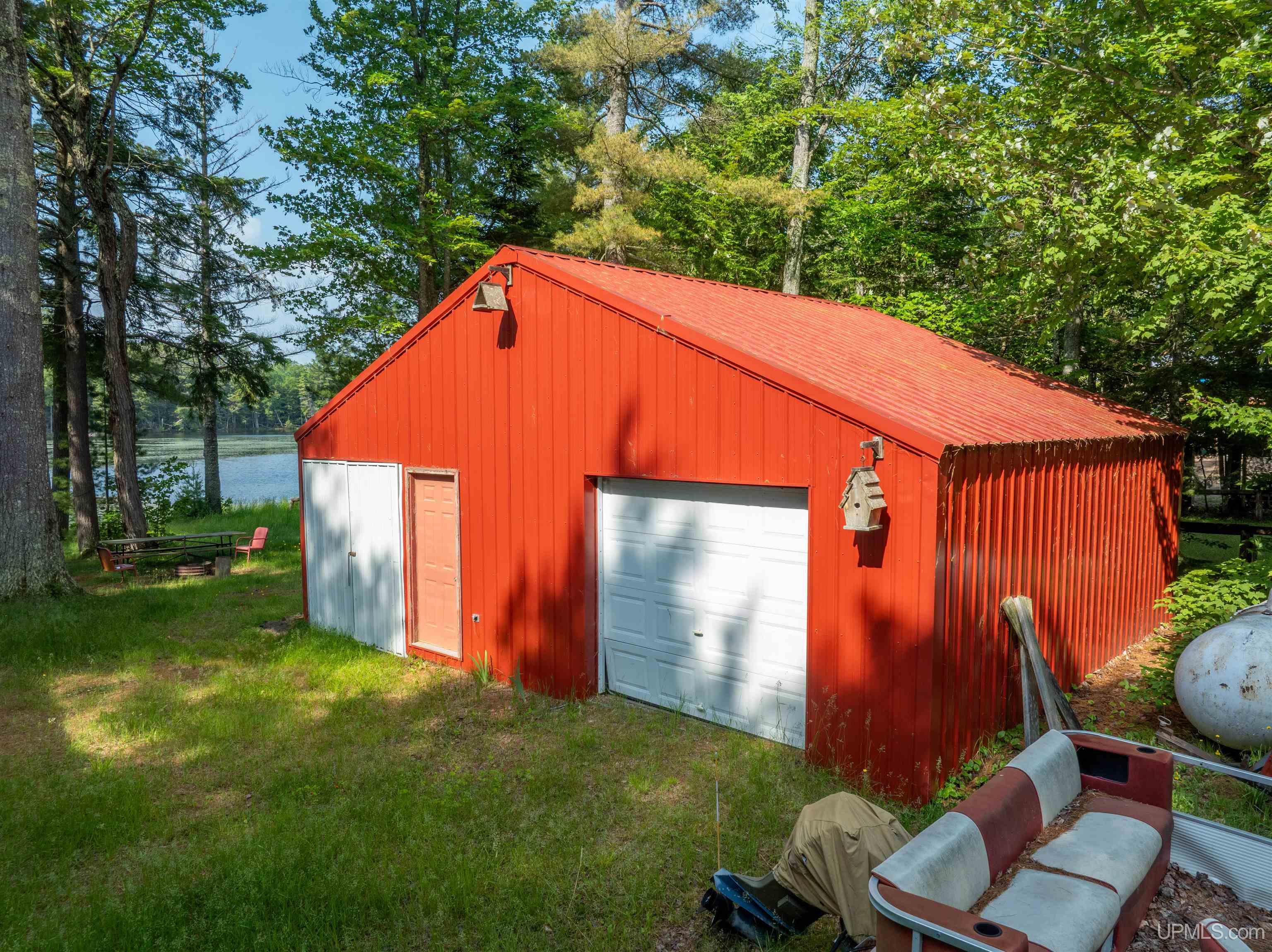 E16983 Nevins Lake Road Property Photo 29