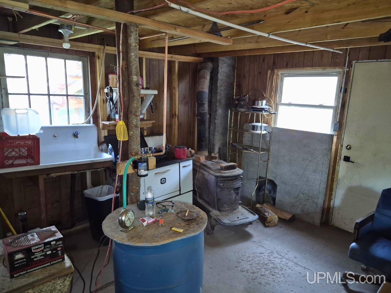 46 County Aat Road Property Photo 10