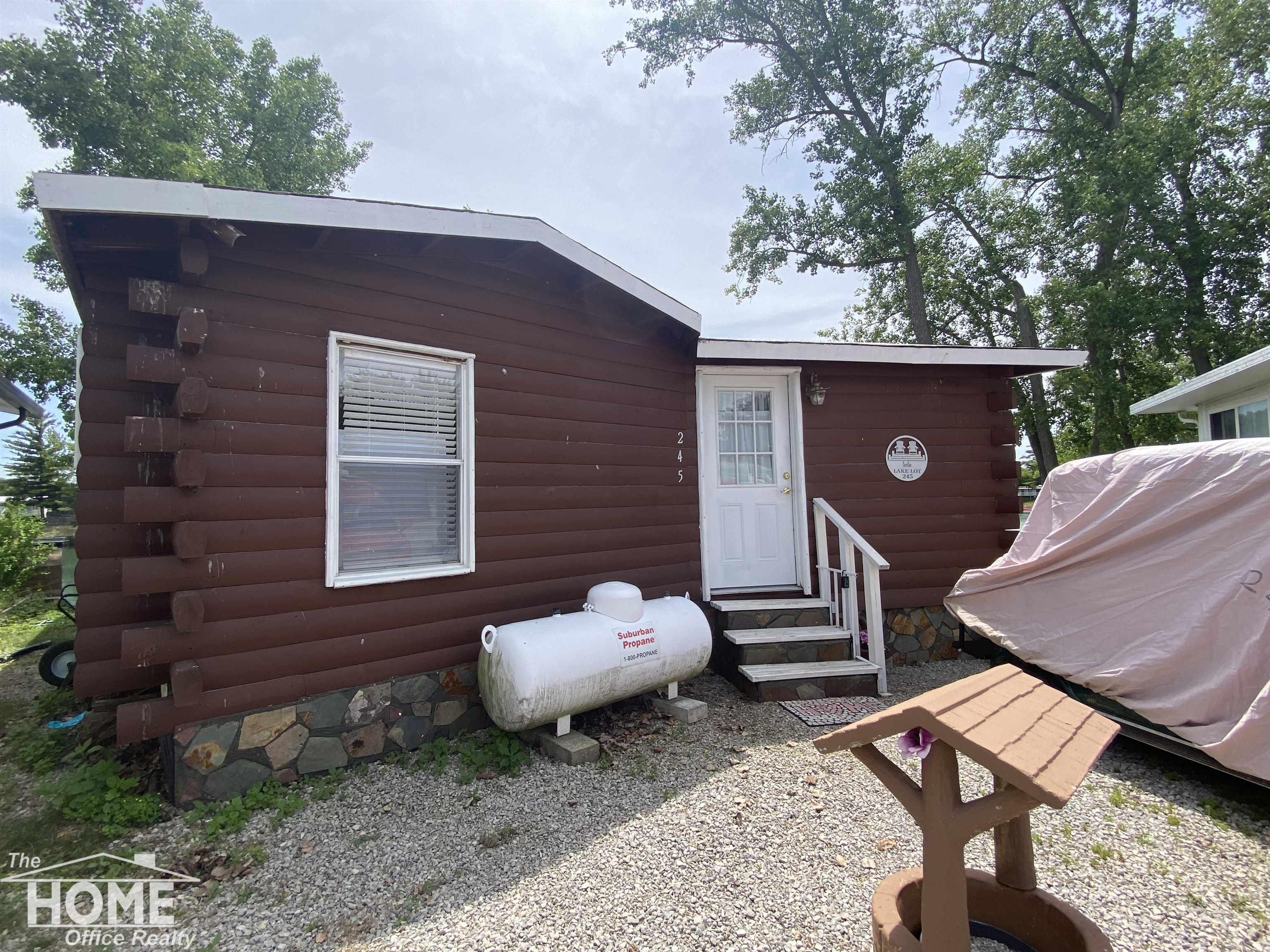 10001 Goodall Road Property Photo 6