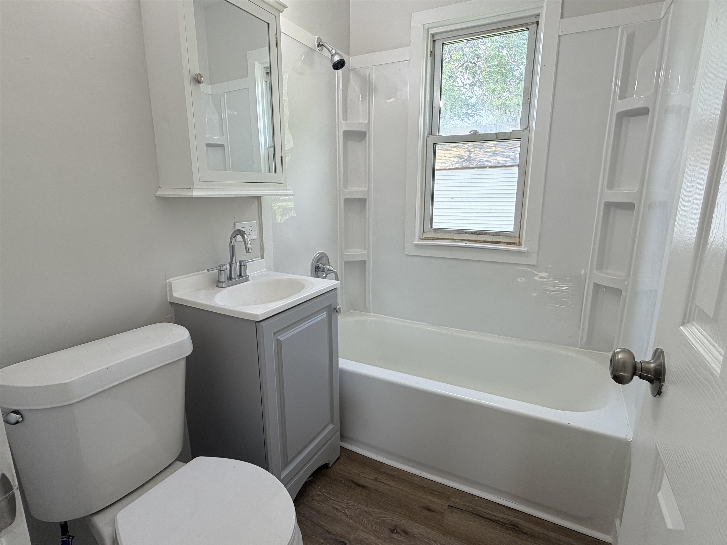 652 Ingleside Avenue Property Photo 9