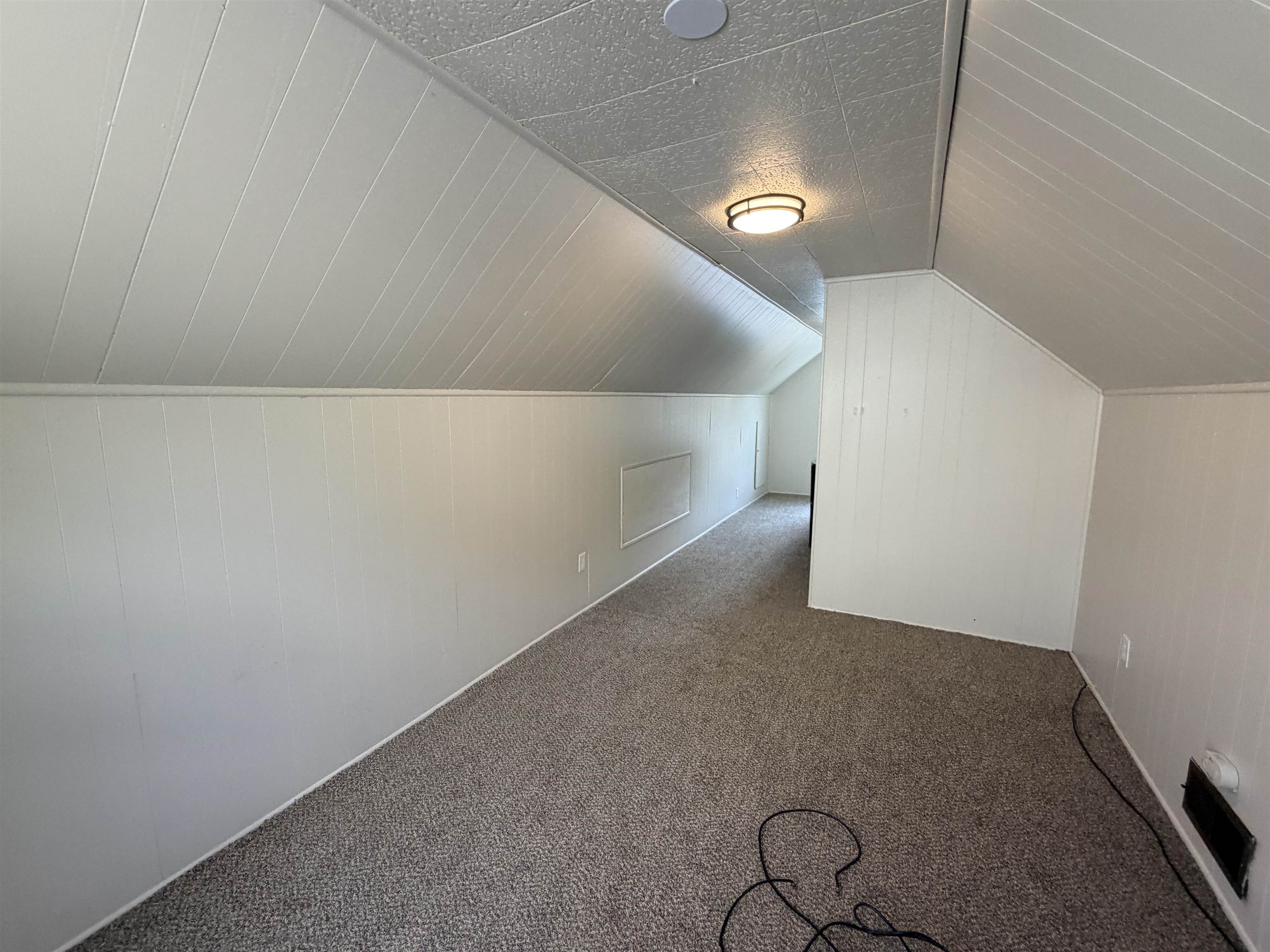 652 Ingleside Avenue Property Photo 11