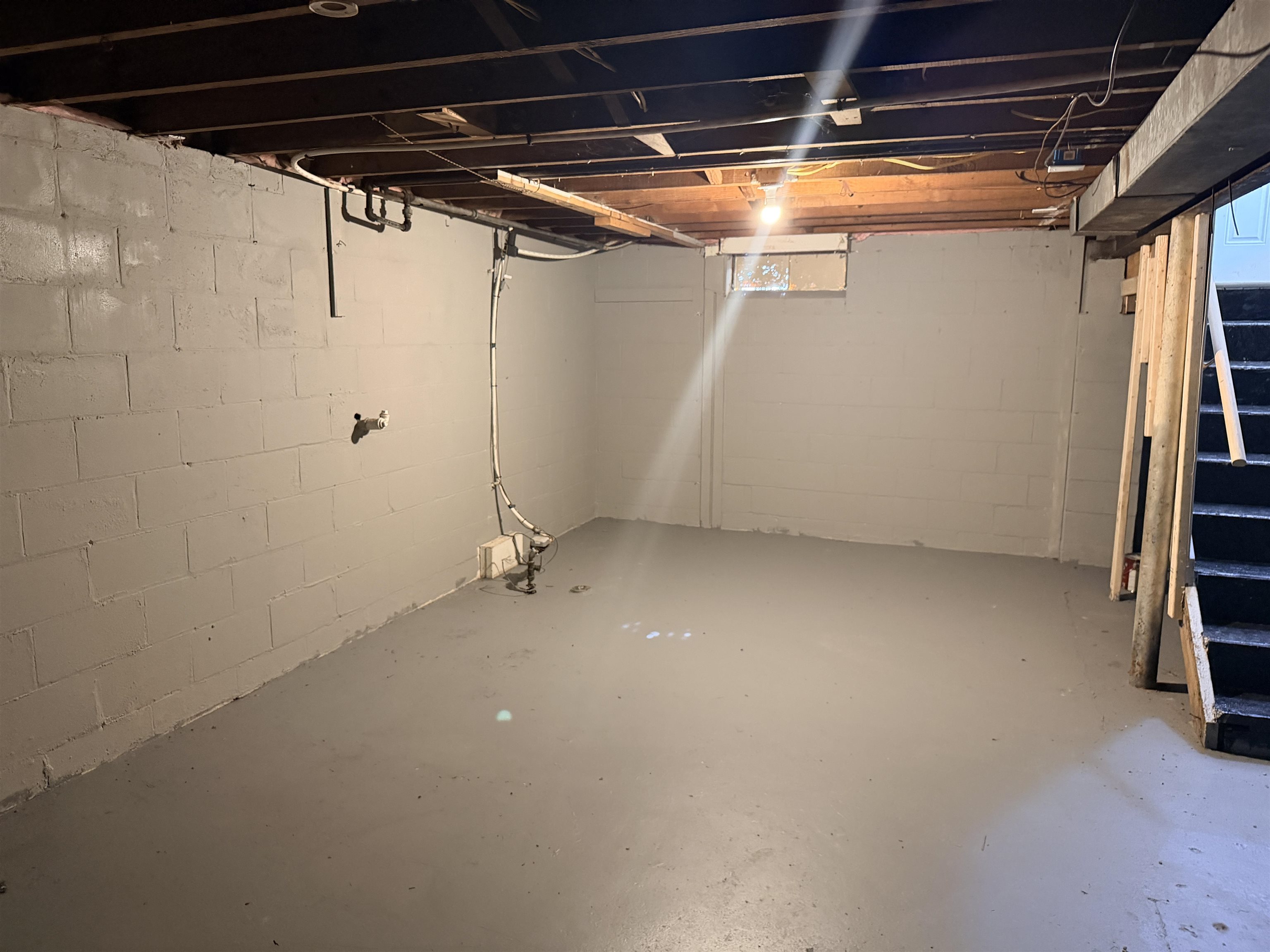 652 Ingleside Avenue Property Photo 12