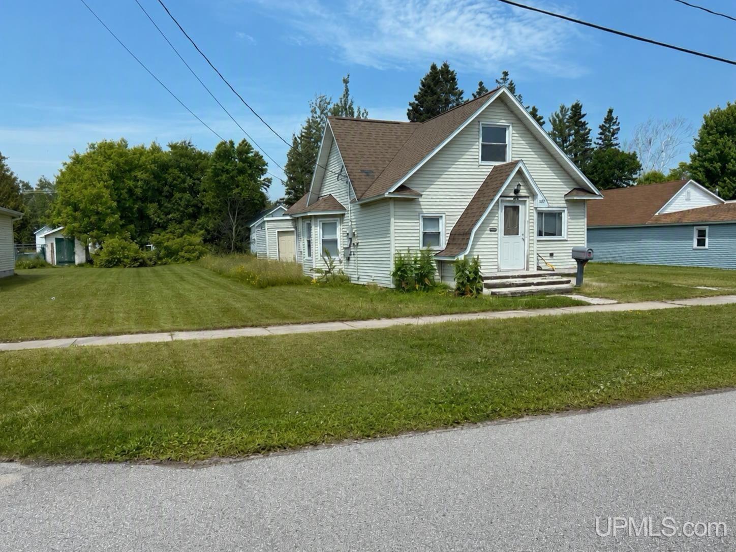 130 S 4th Street