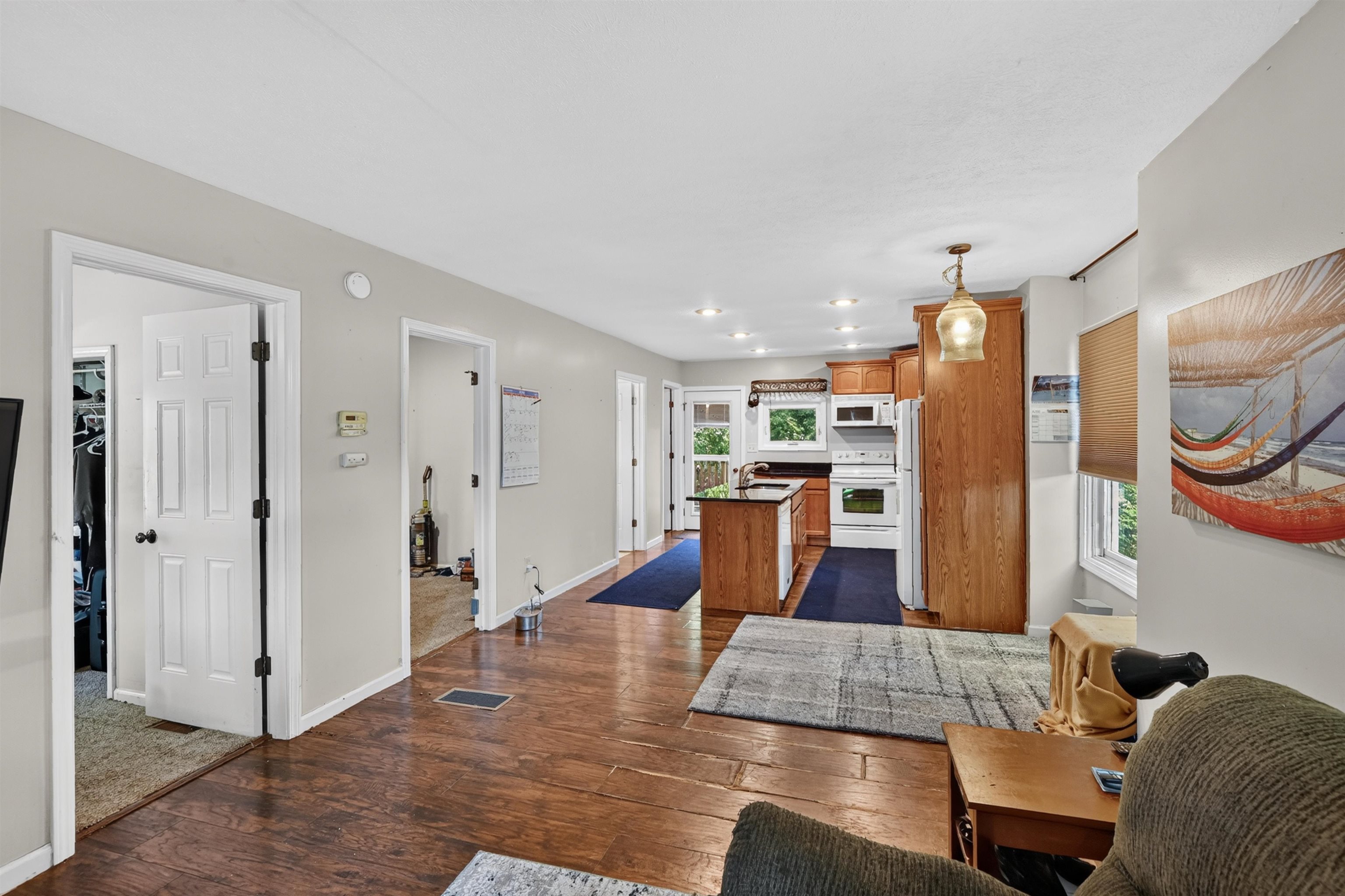 2018 Jefferson Avenue Property Photo 8