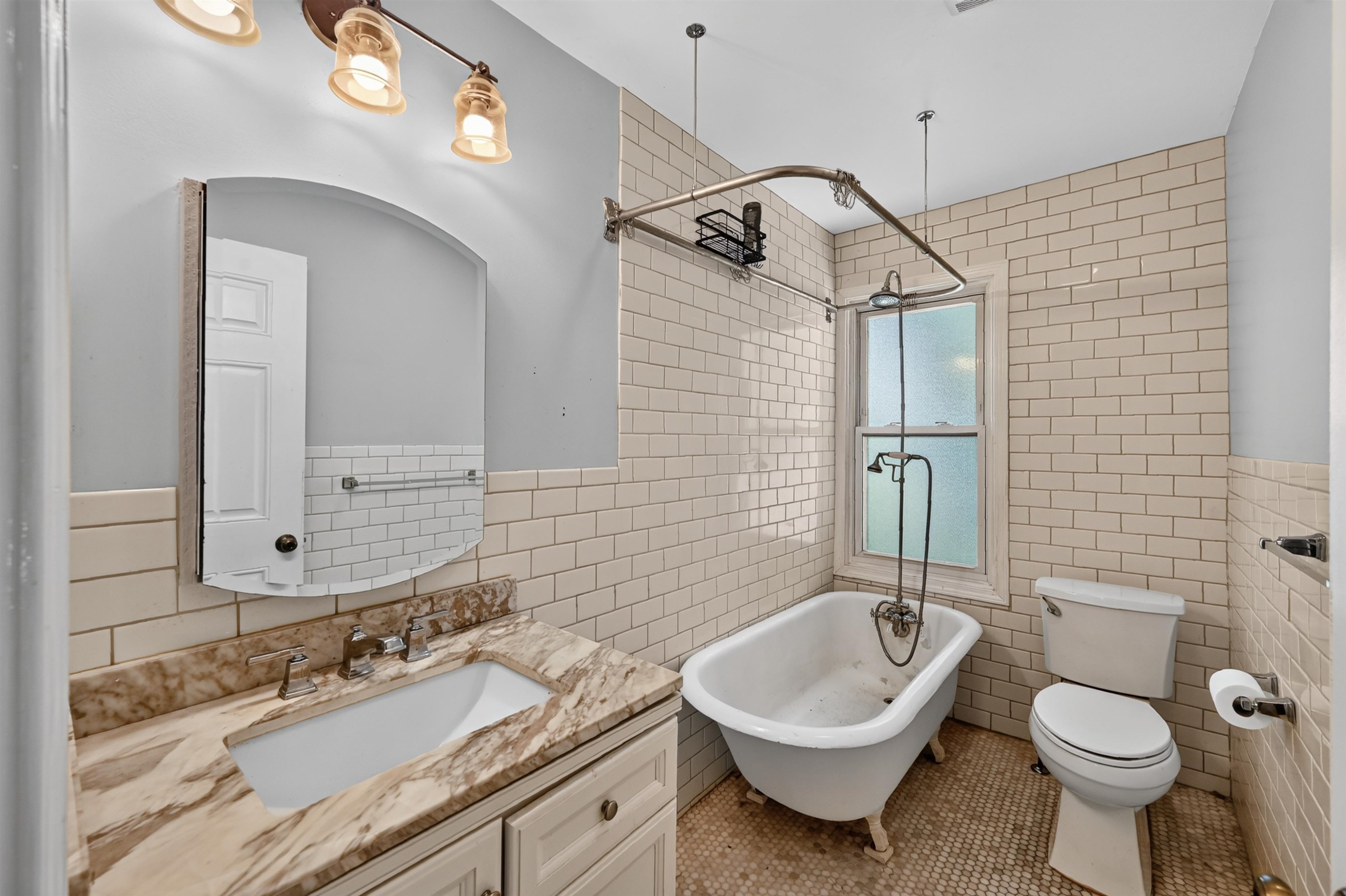 2018 Jefferson Avenue Property Photo 14