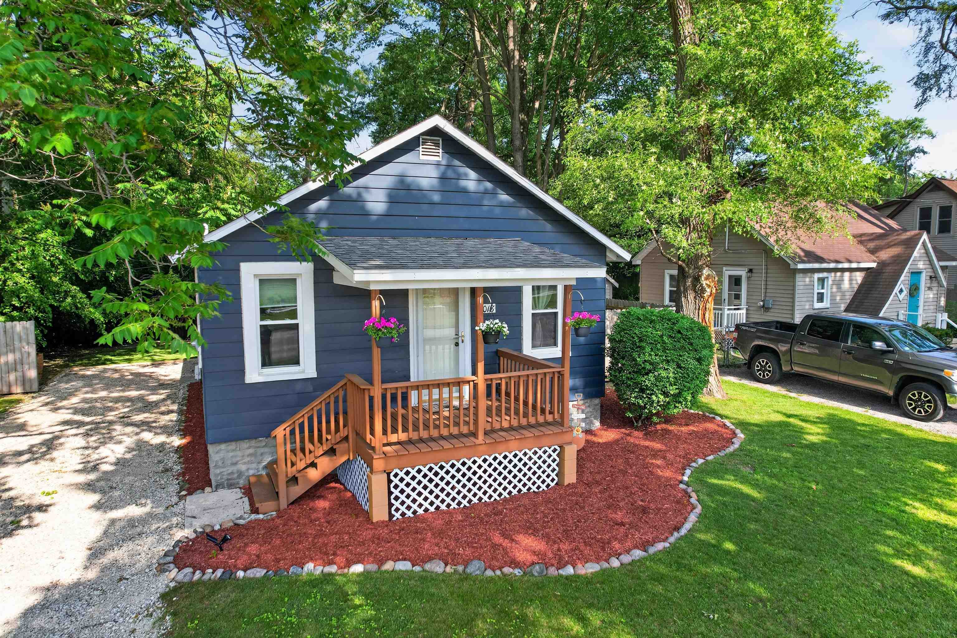 2018 Jefferson Avenue Property Photo 33