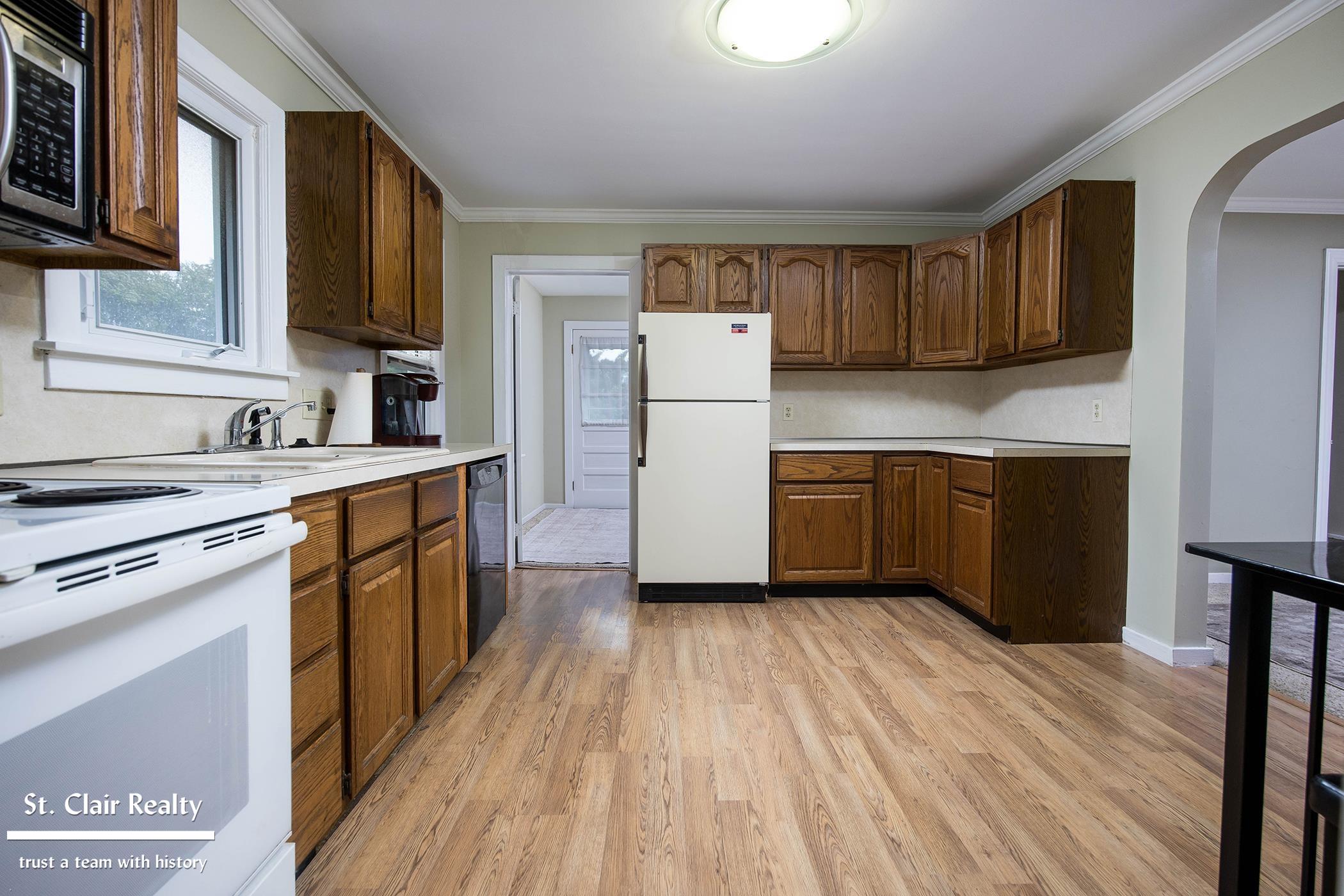 1017 Clinton Avenue Property Photo 9