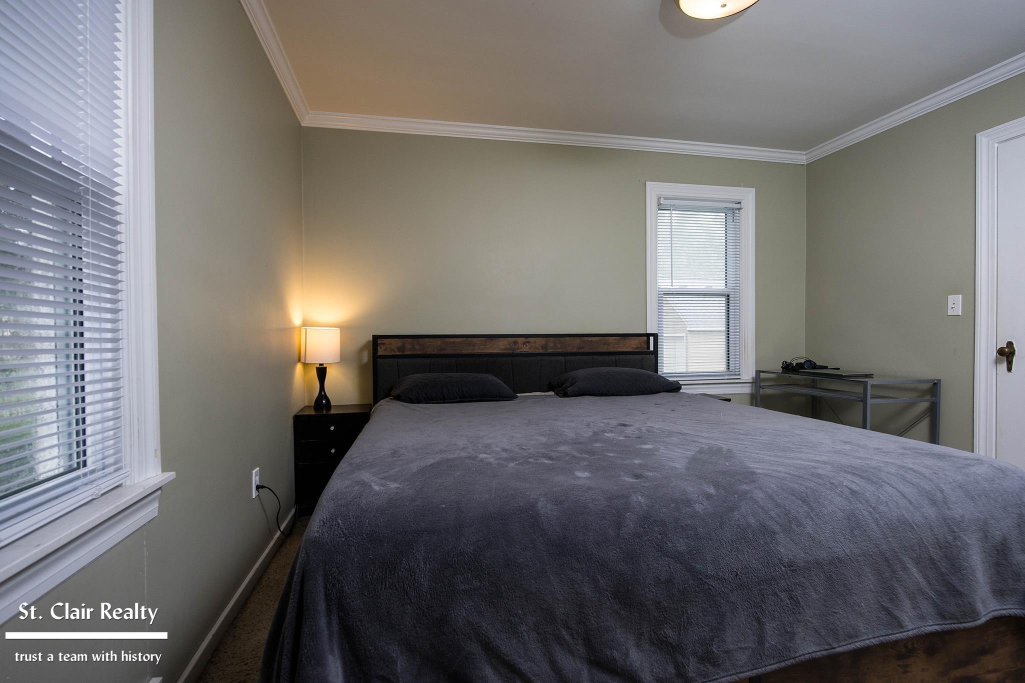 1017 Clinton Avenue Property Photo 12