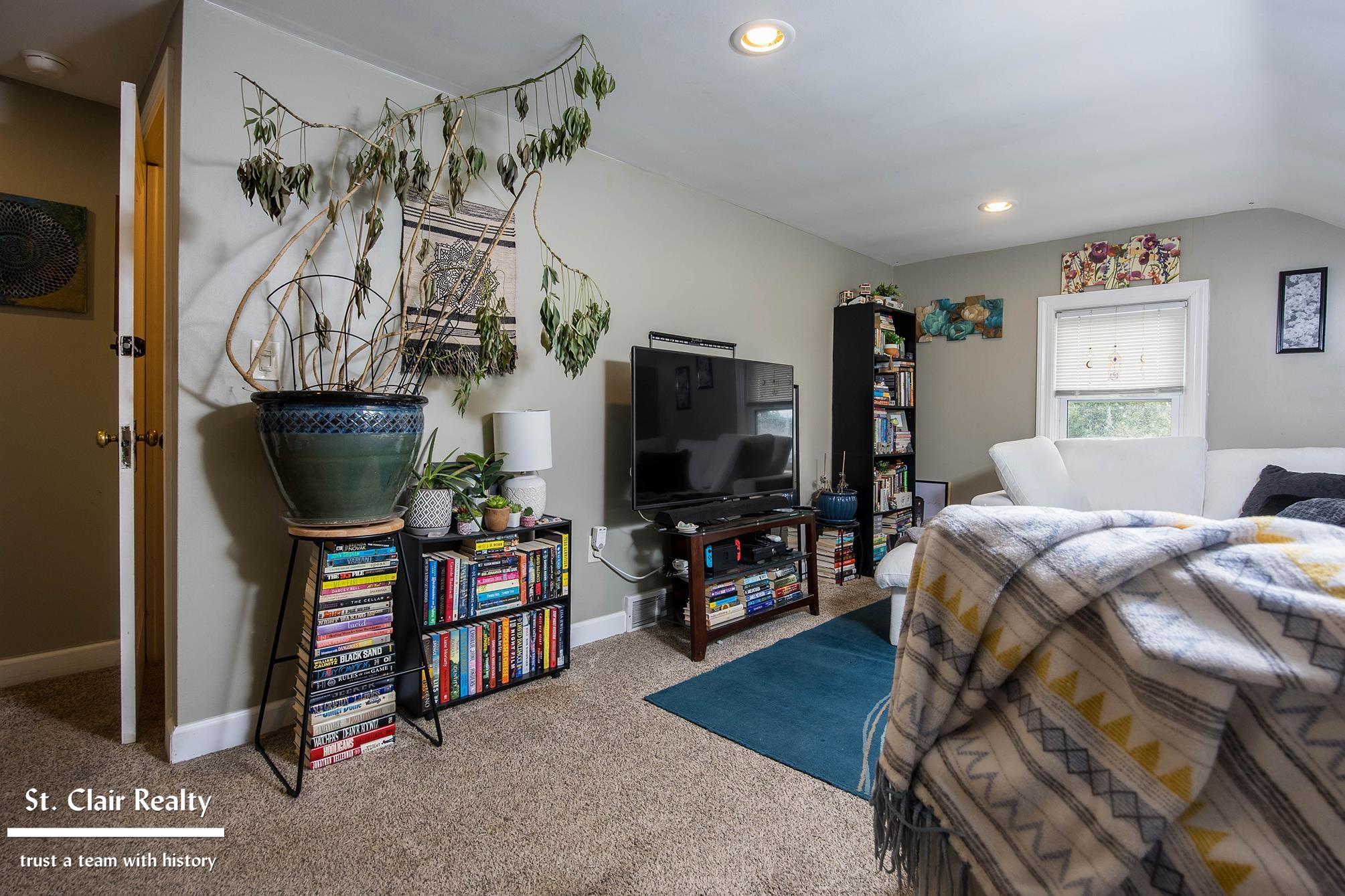1017 Clinton Avenue Property Photo 15