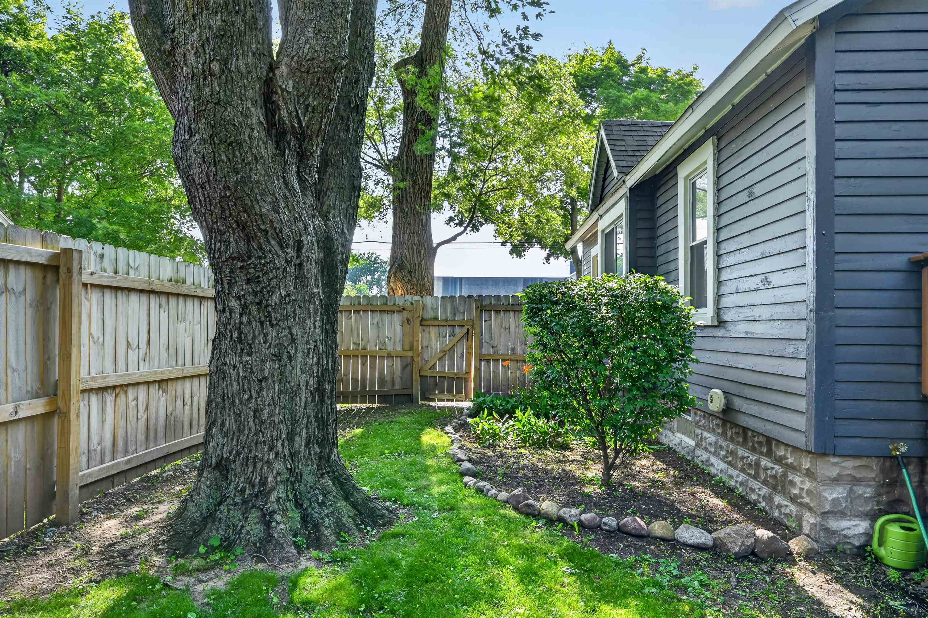 2018 Jefferson Avenue Property Photo 38
