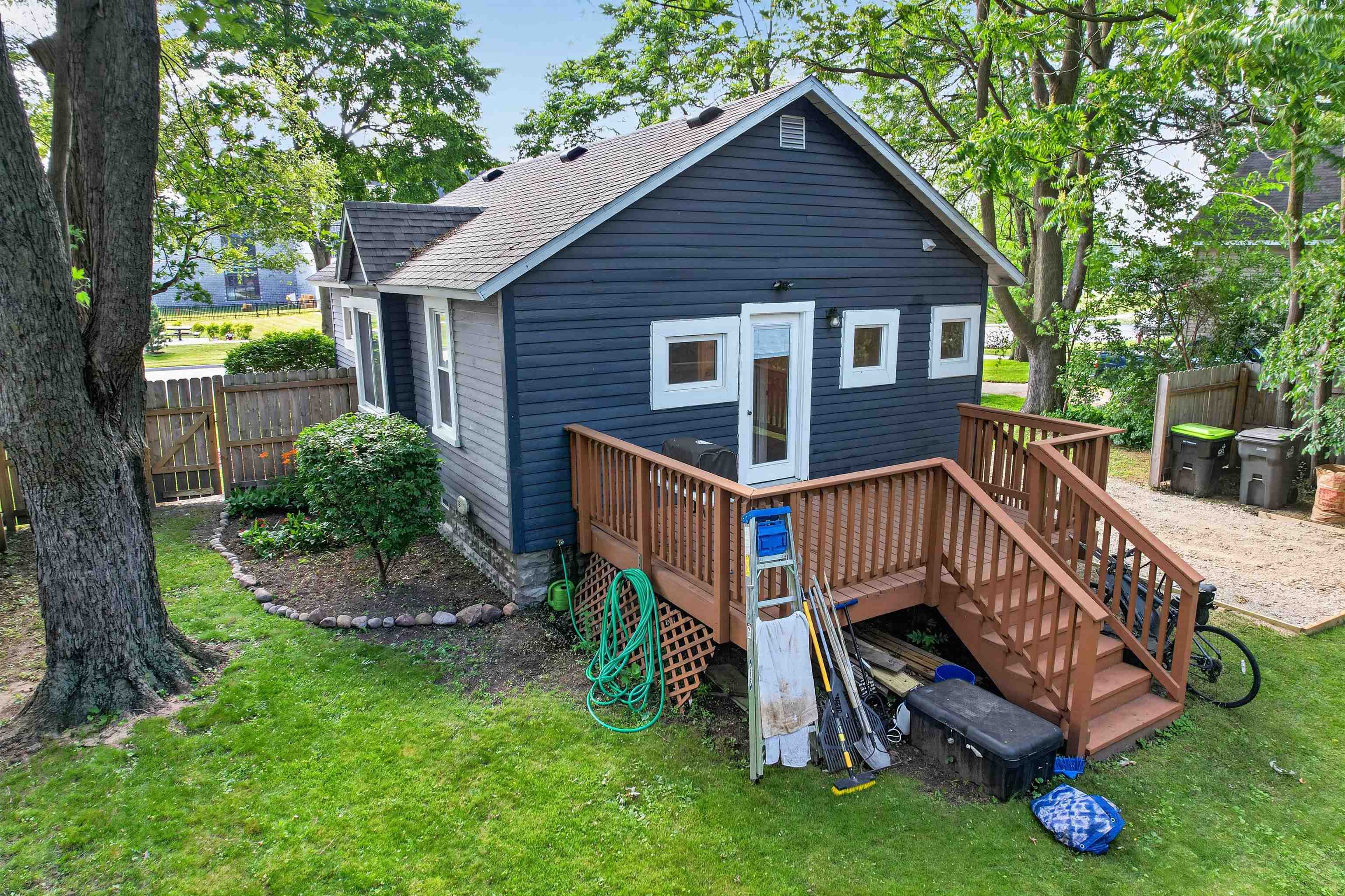 2018 Jefferson Avenue Property Photo 39