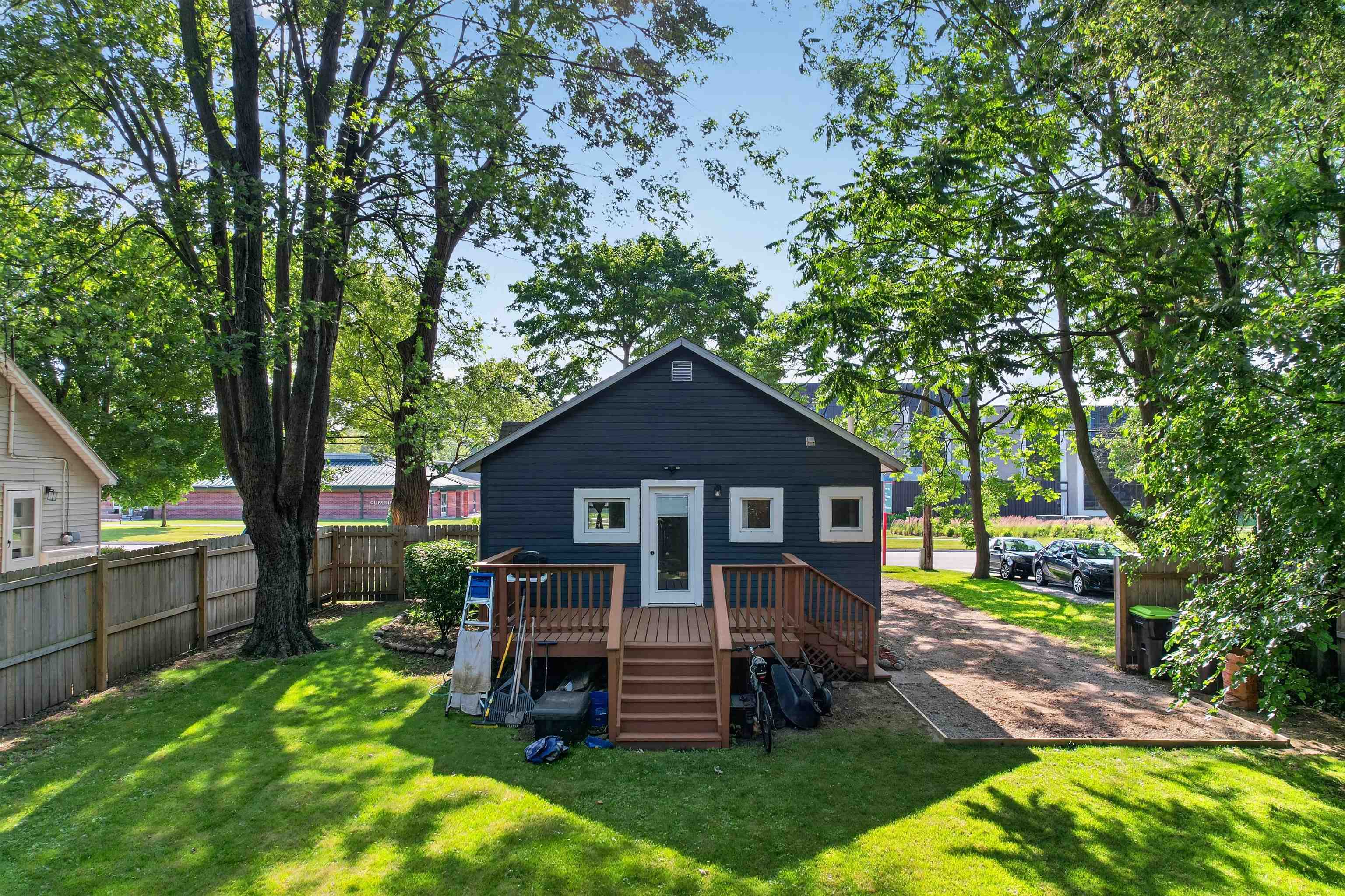 2018 Jefferson Avenue Property Photo 41