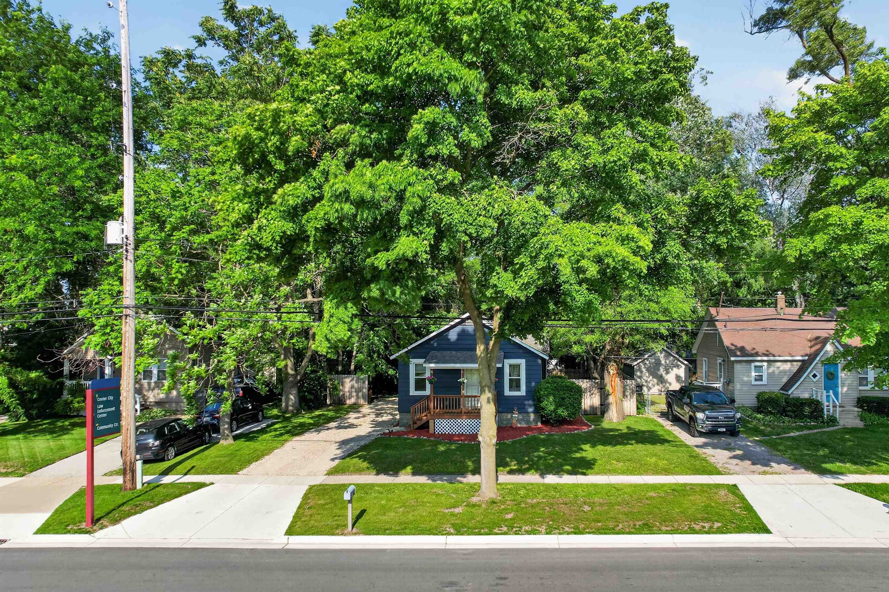 2018 Jefferson Avenue Property Photo 54