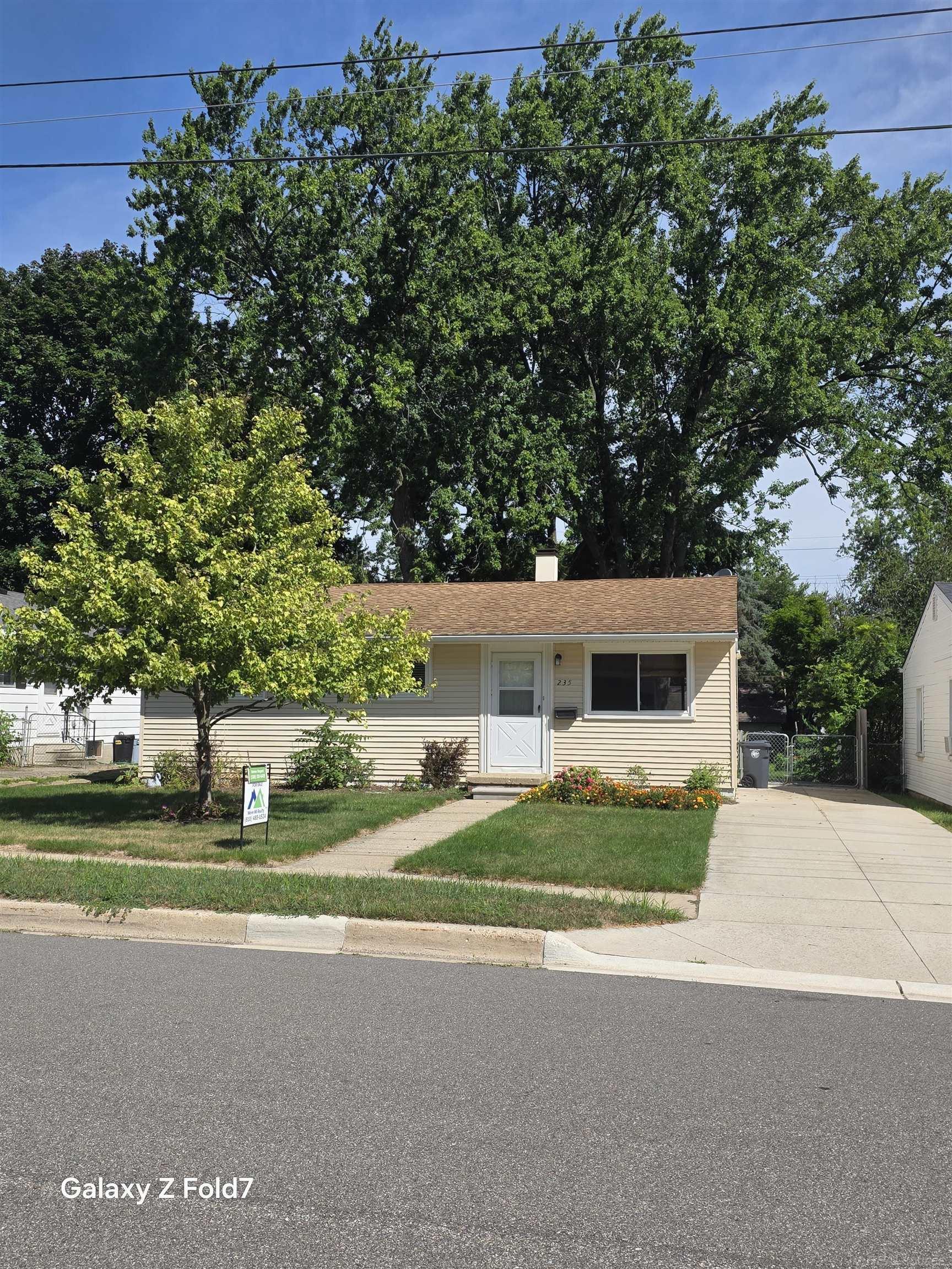 235 Ewell Street Property Photo 2