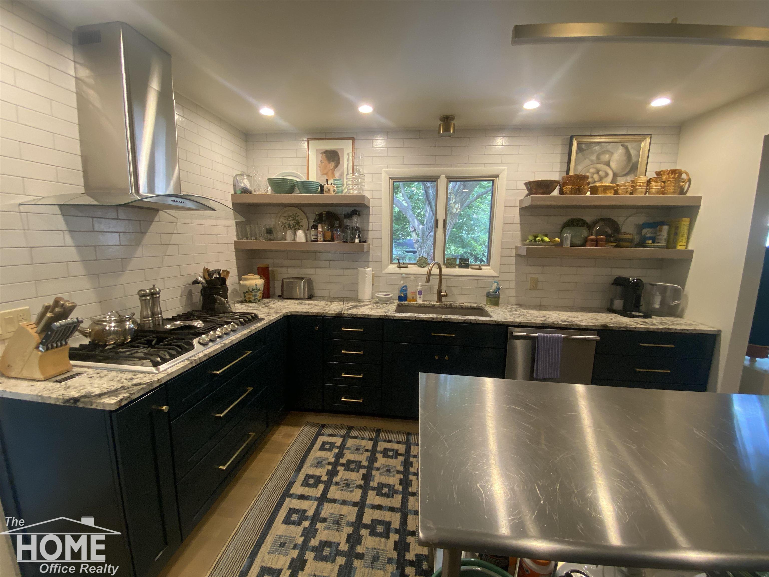 1508 Alta Vista Drive Property Photo 9