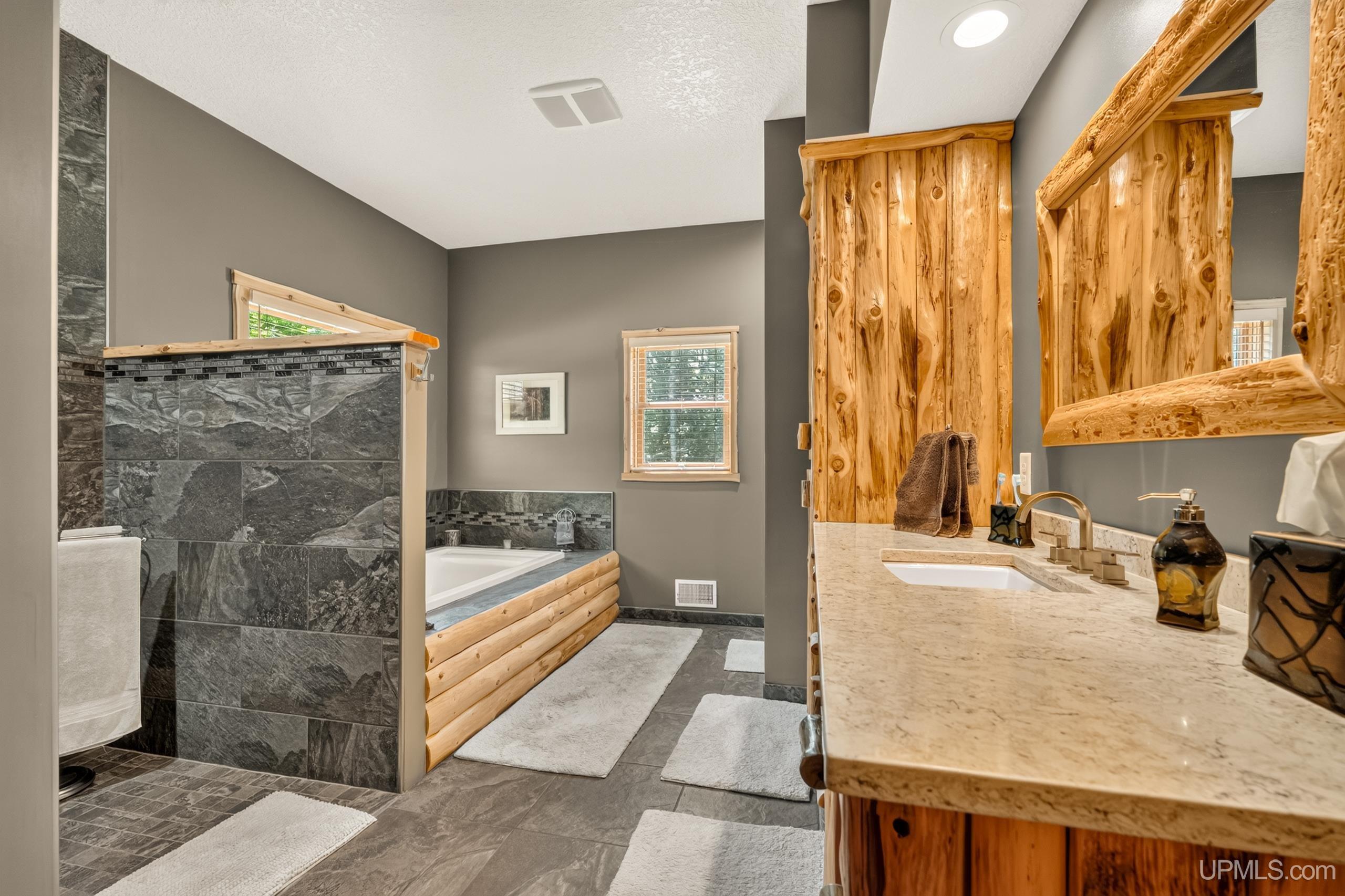 9786 N Co Rd H-33 Road Property Photo 25