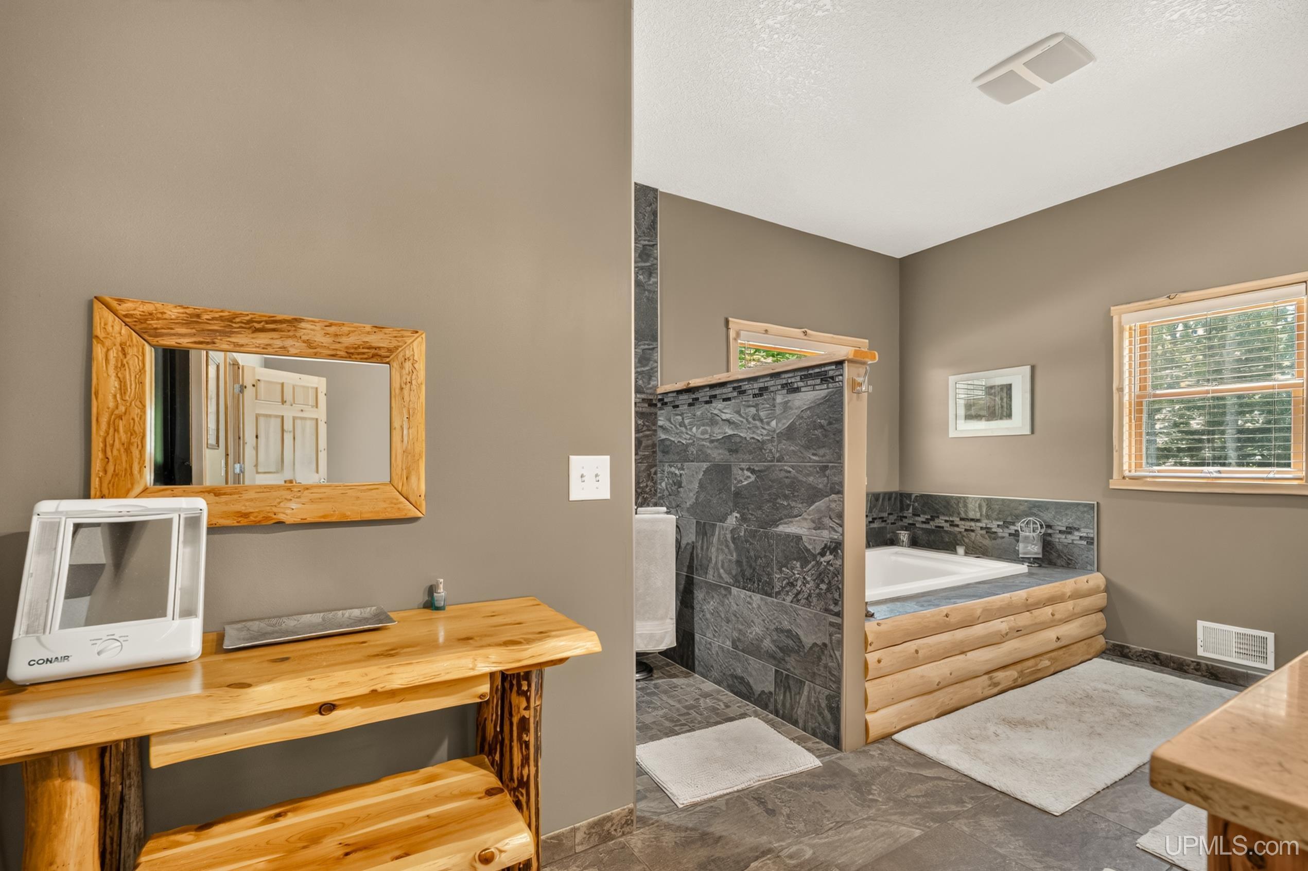 9786 N Co Rd H-33 Road Property Photo 28