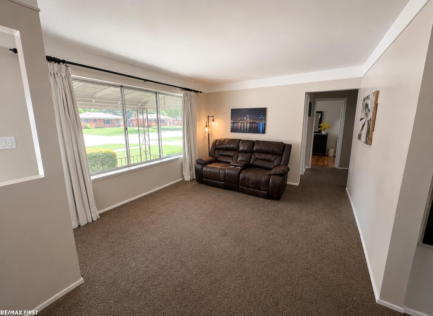 11652 Frazho Road Property Photo 2