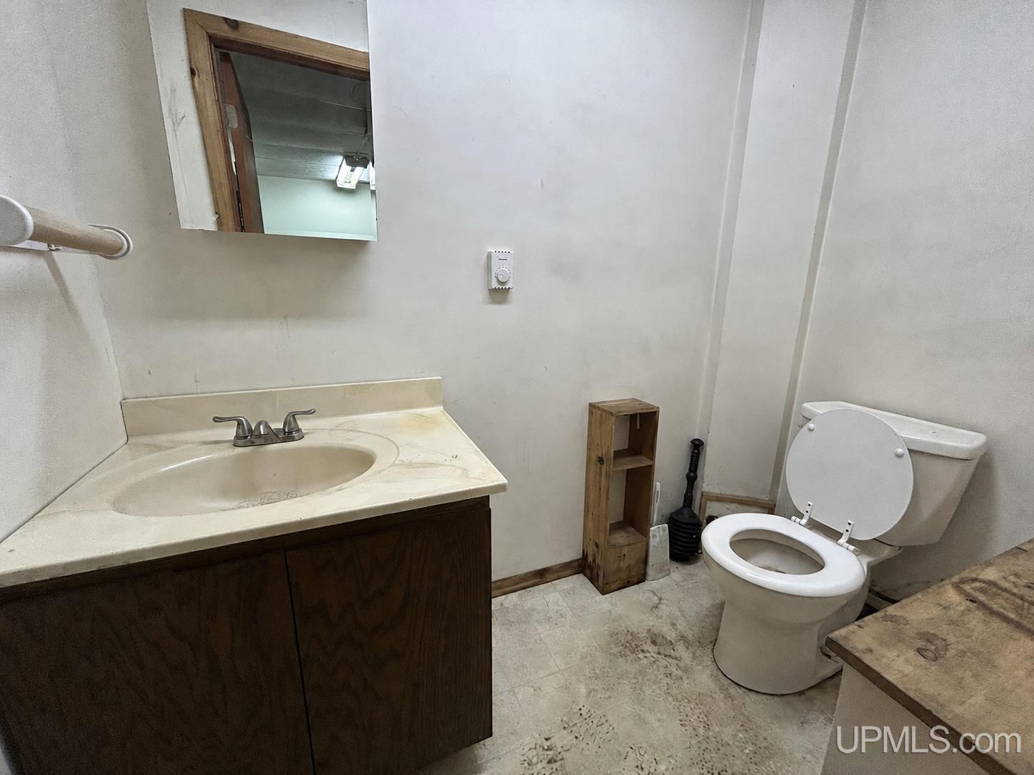 222 Merritt Avenue Property Photo 7