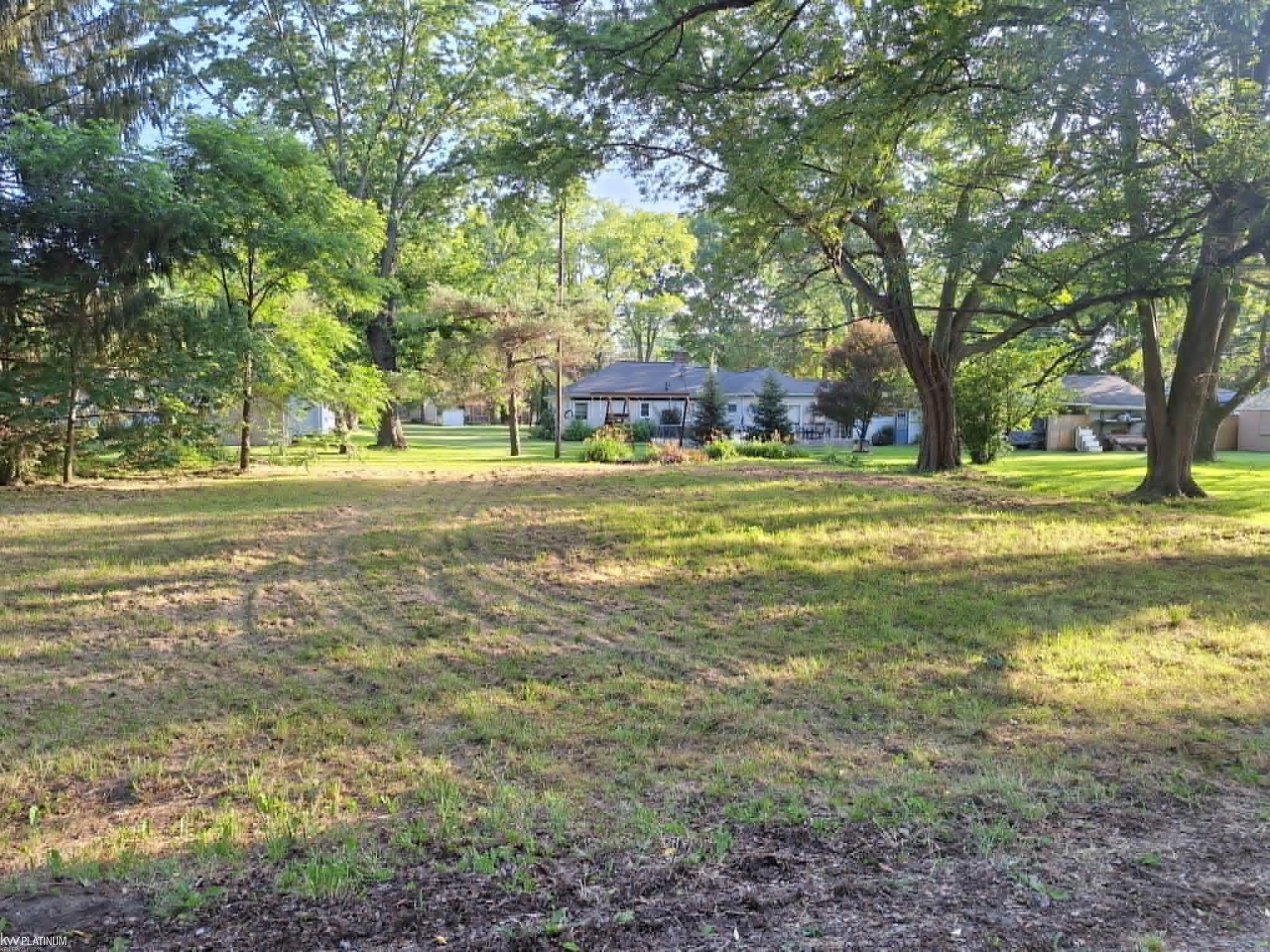 00 Birchcrest Road Property Photo 2