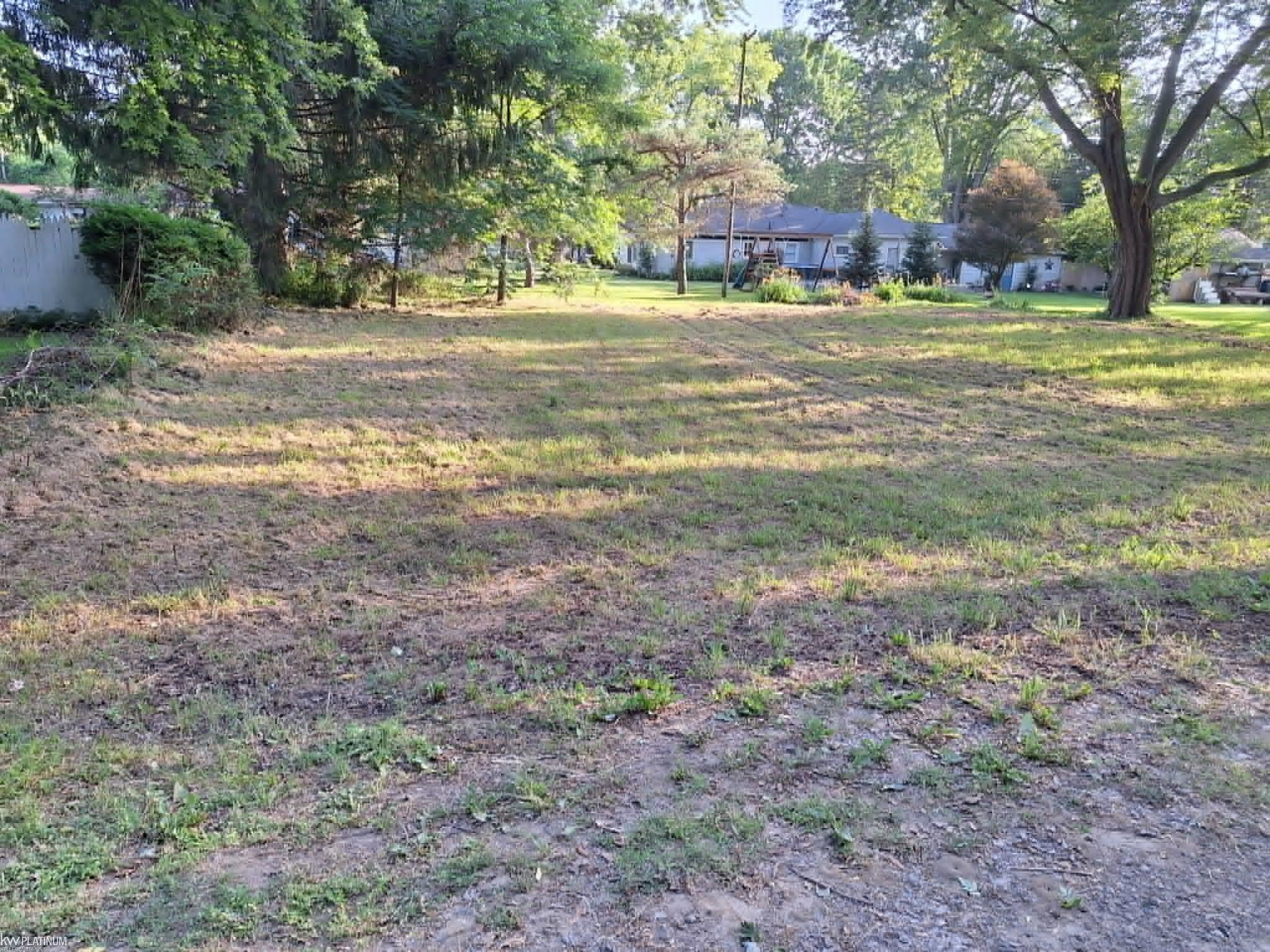 00 Birchcrest Road Property Photo 3
