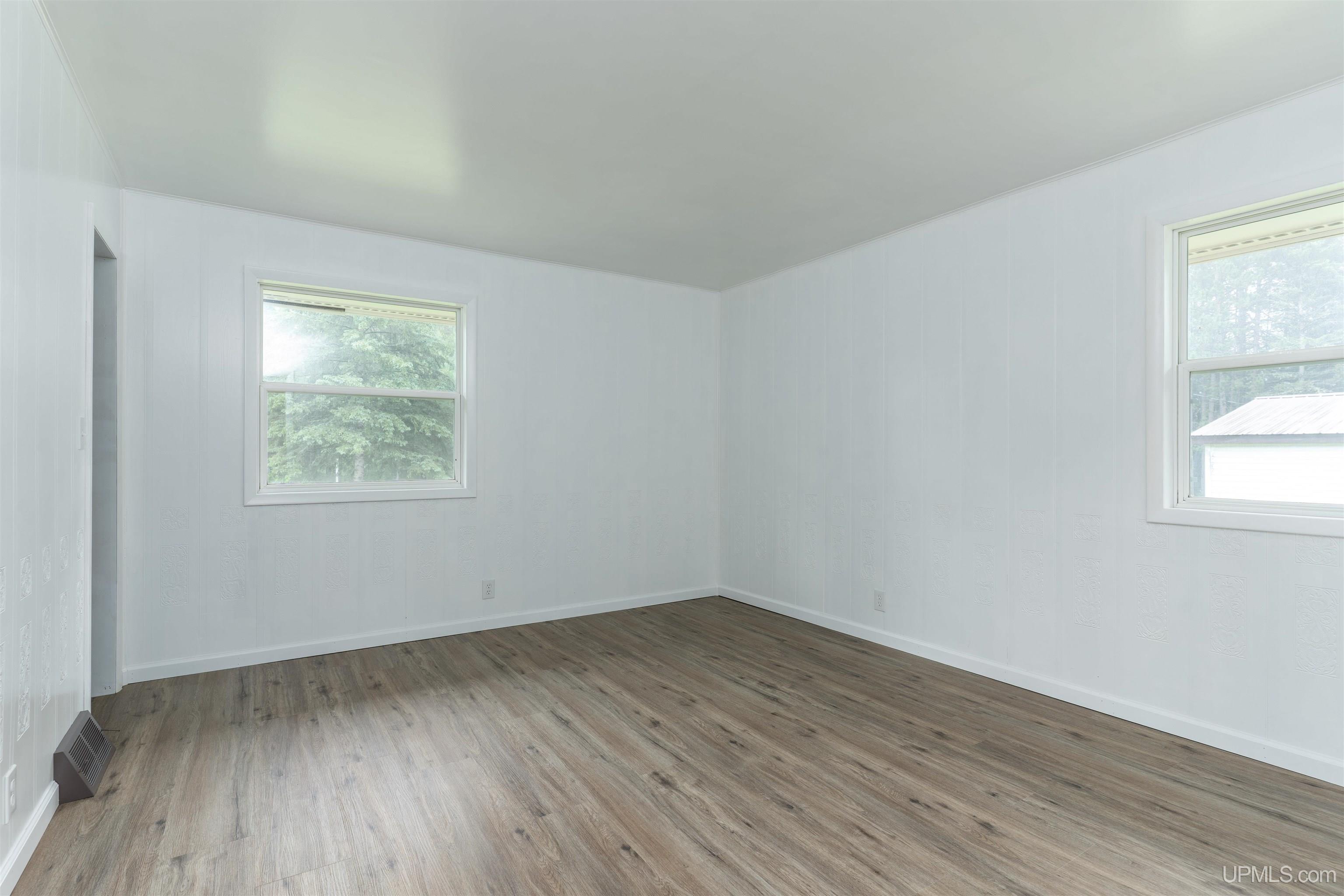 506 Us 141 Highway Property Photo 17