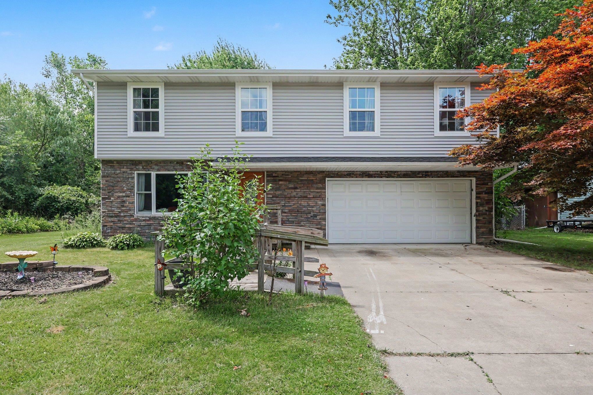 1815 Kelly Drive Property Photo 1
