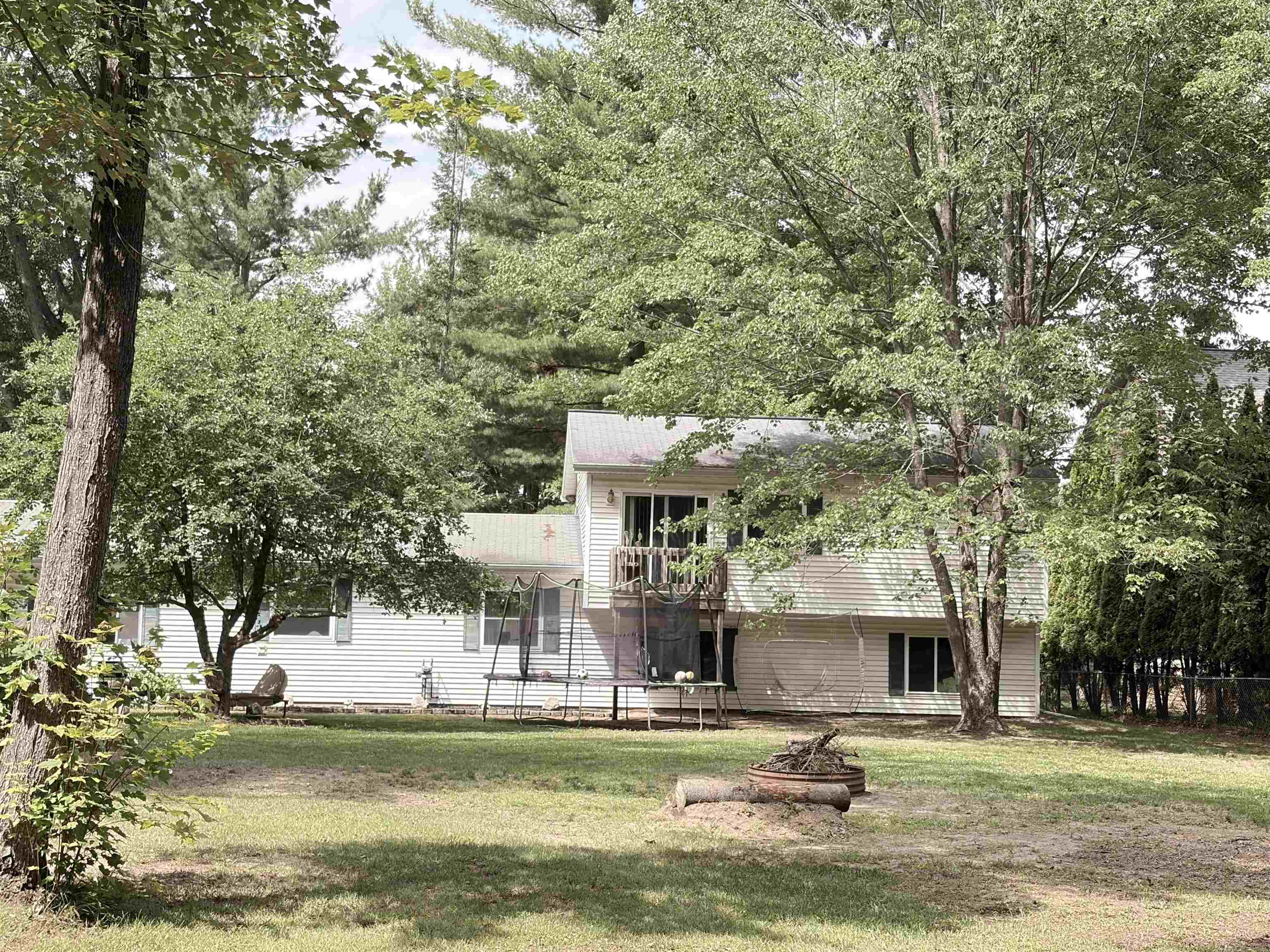 127 E Shadow Lake Road Property Photo 1