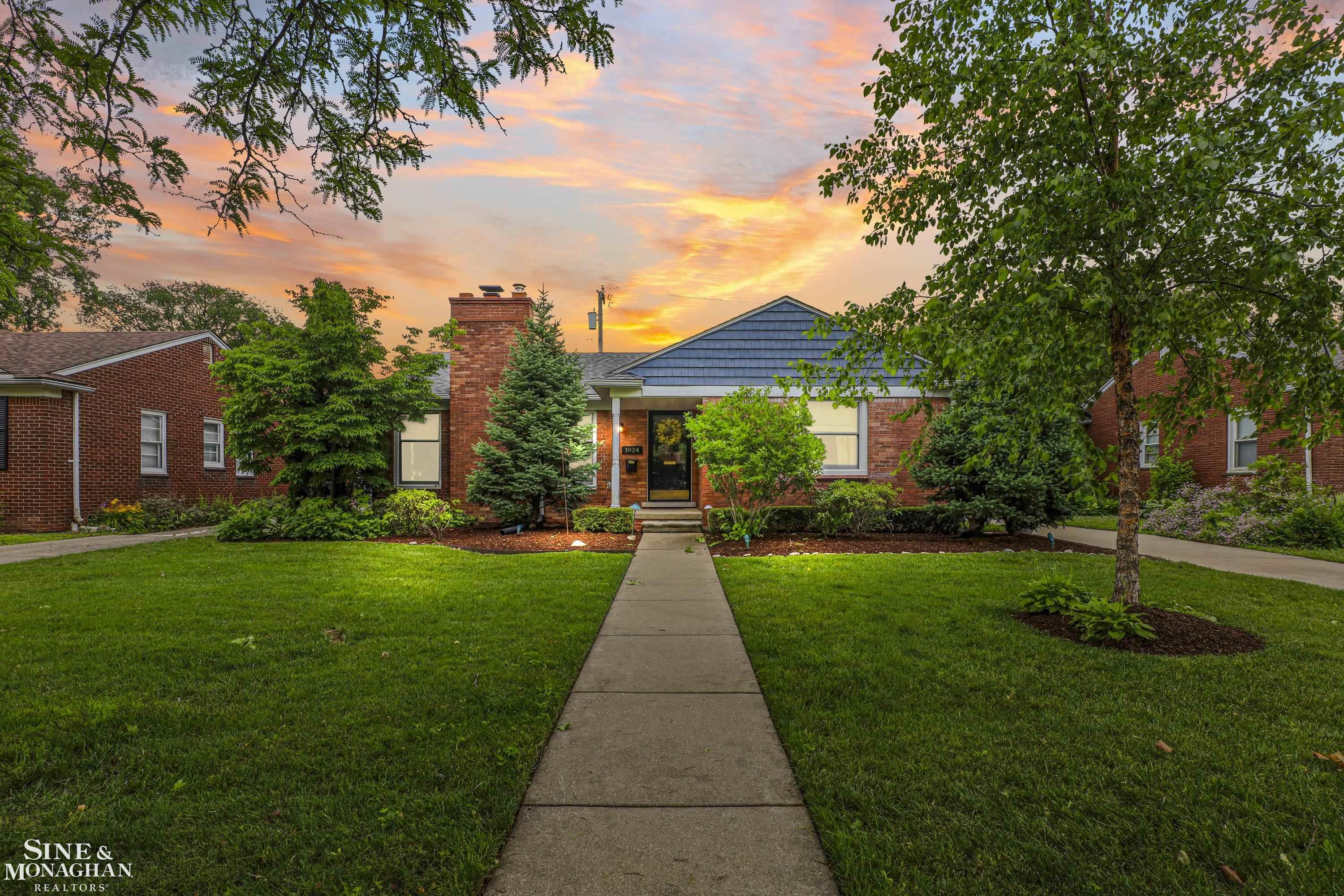1024 Somerset Avenue Property Photo 1
