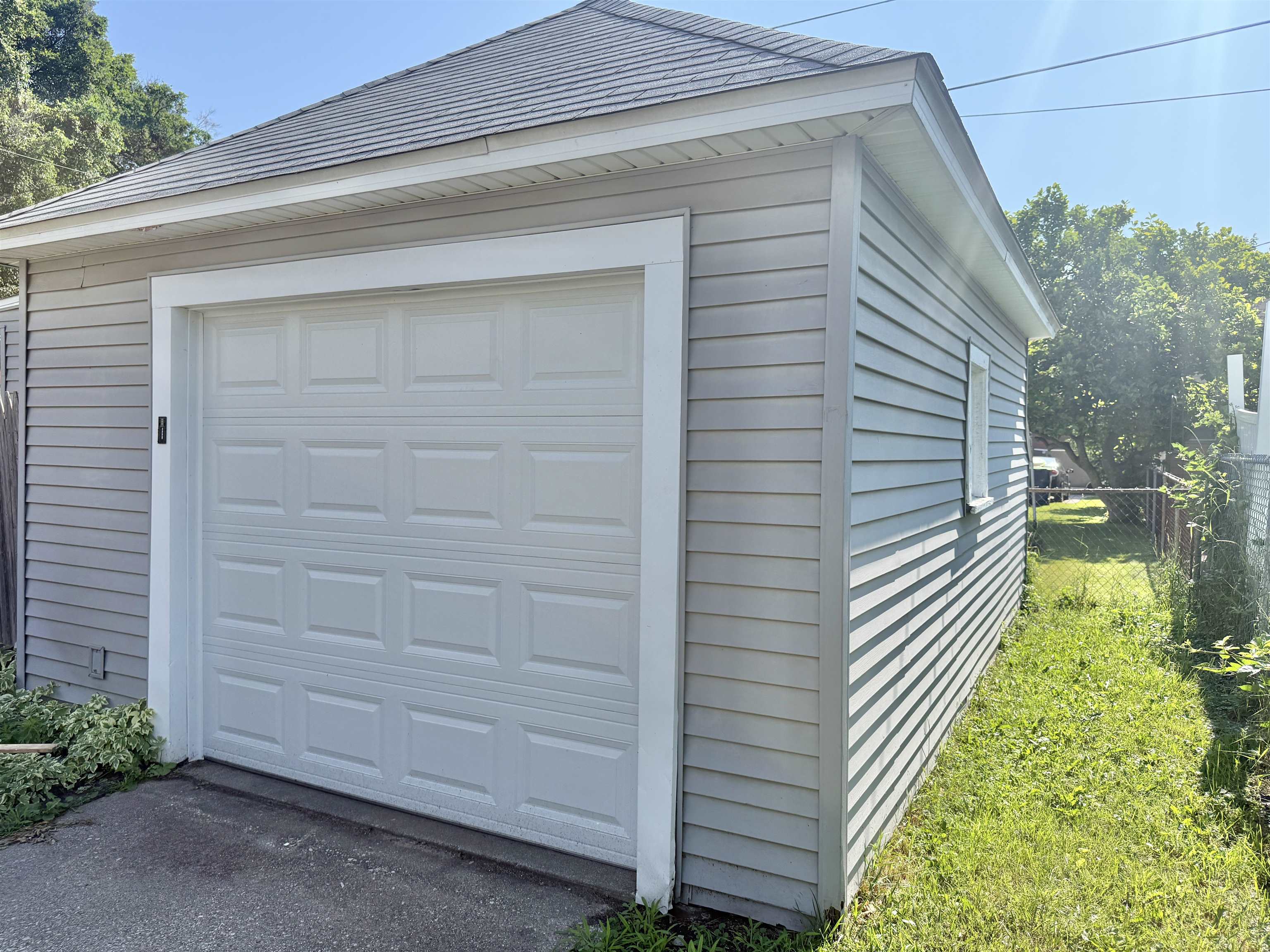 1013 S Jackson Street Property Photo 5