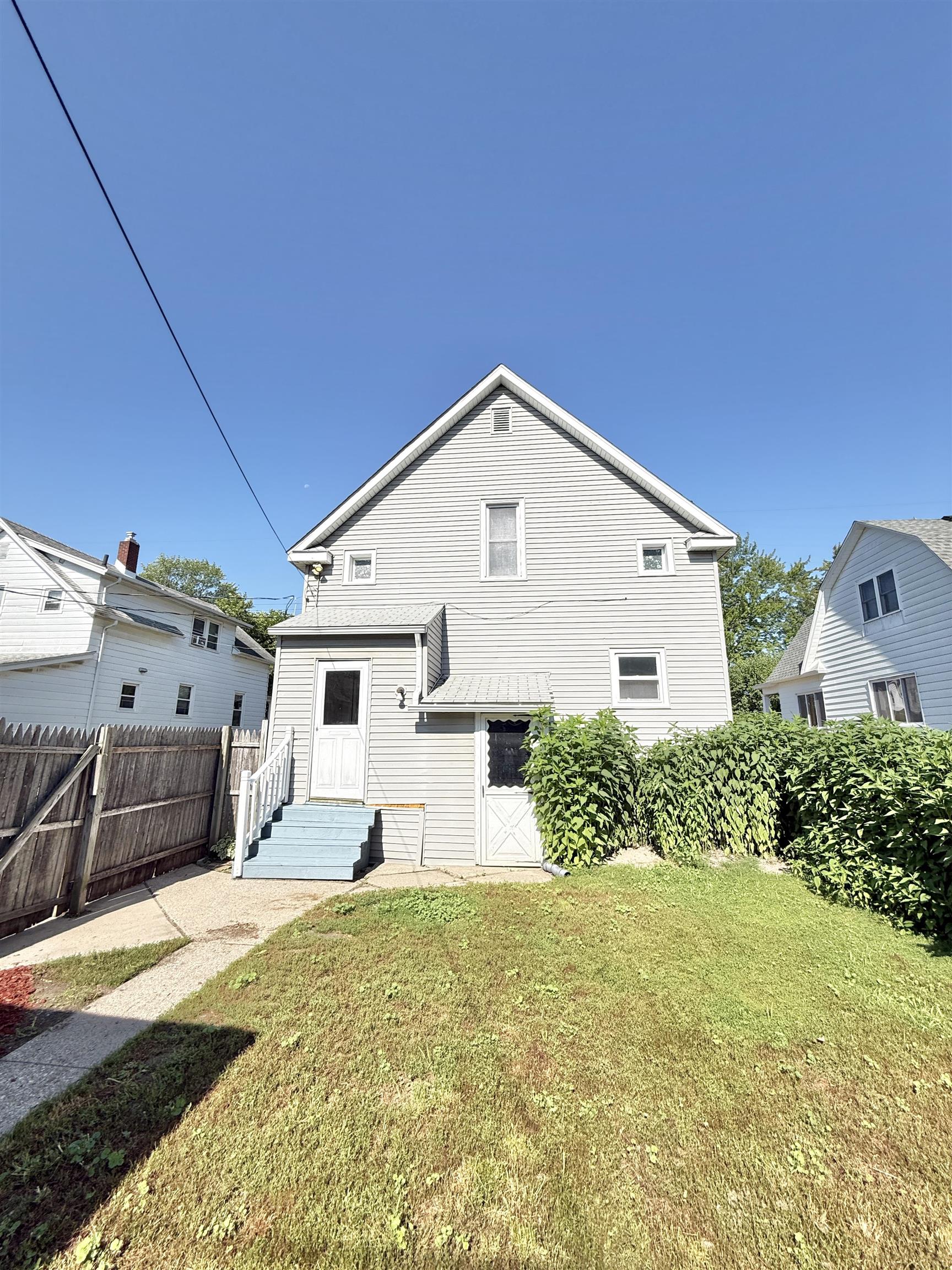 1013 S Jackson Street Property Photo 7