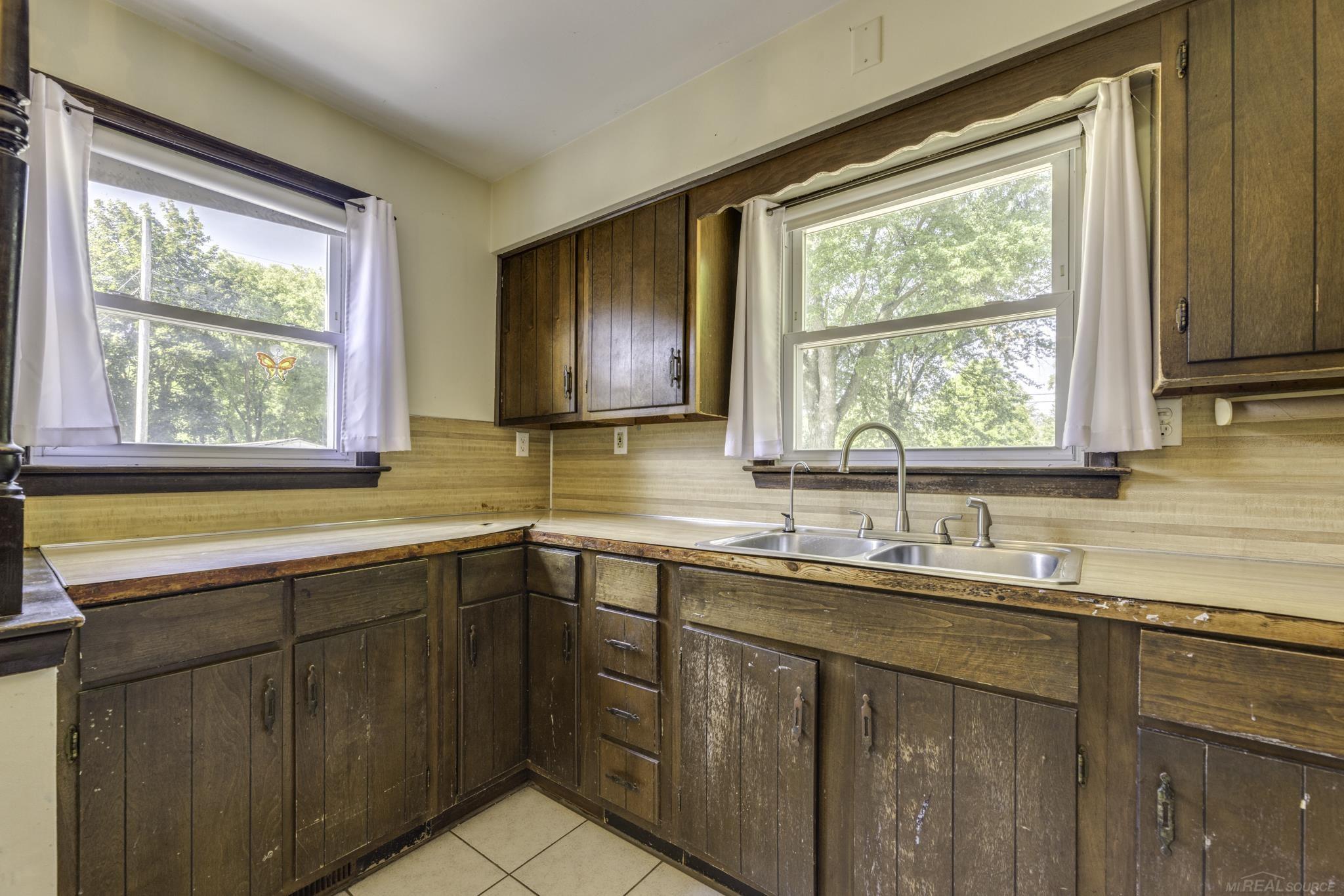 5920 Lakeshore Road Property Photo 14
