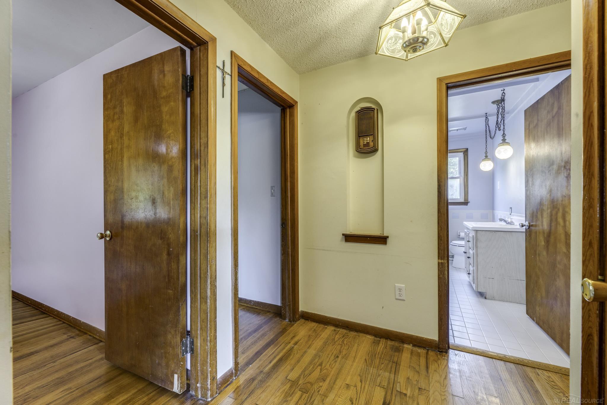 5920 Lakeshore Road Property Photo 17