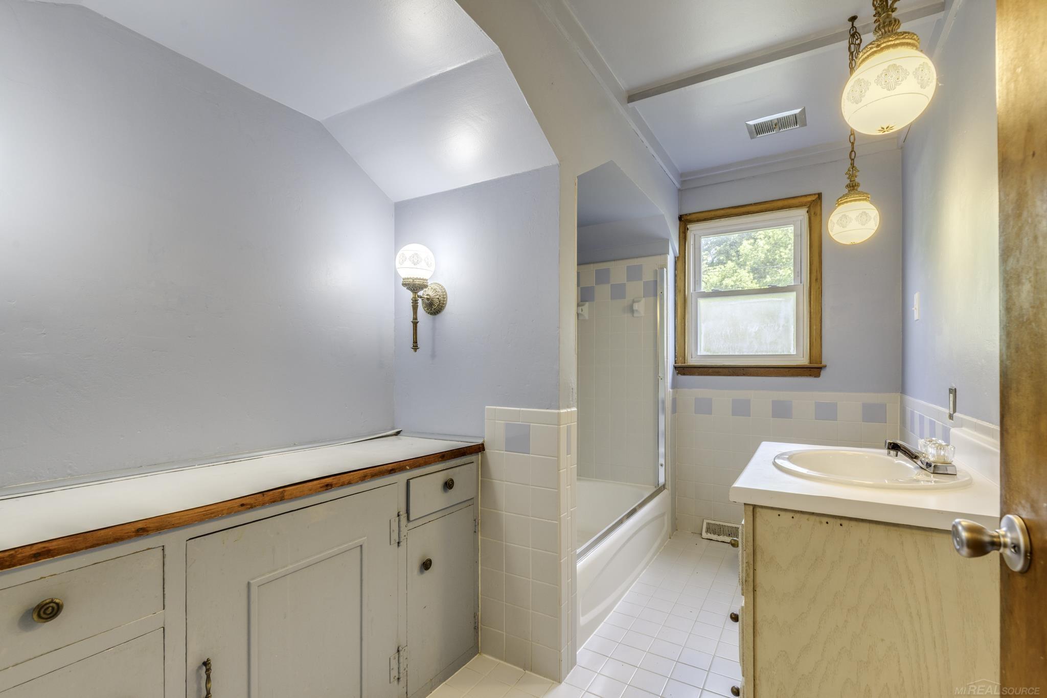 5920 Lakeshore Road Property Photo 18