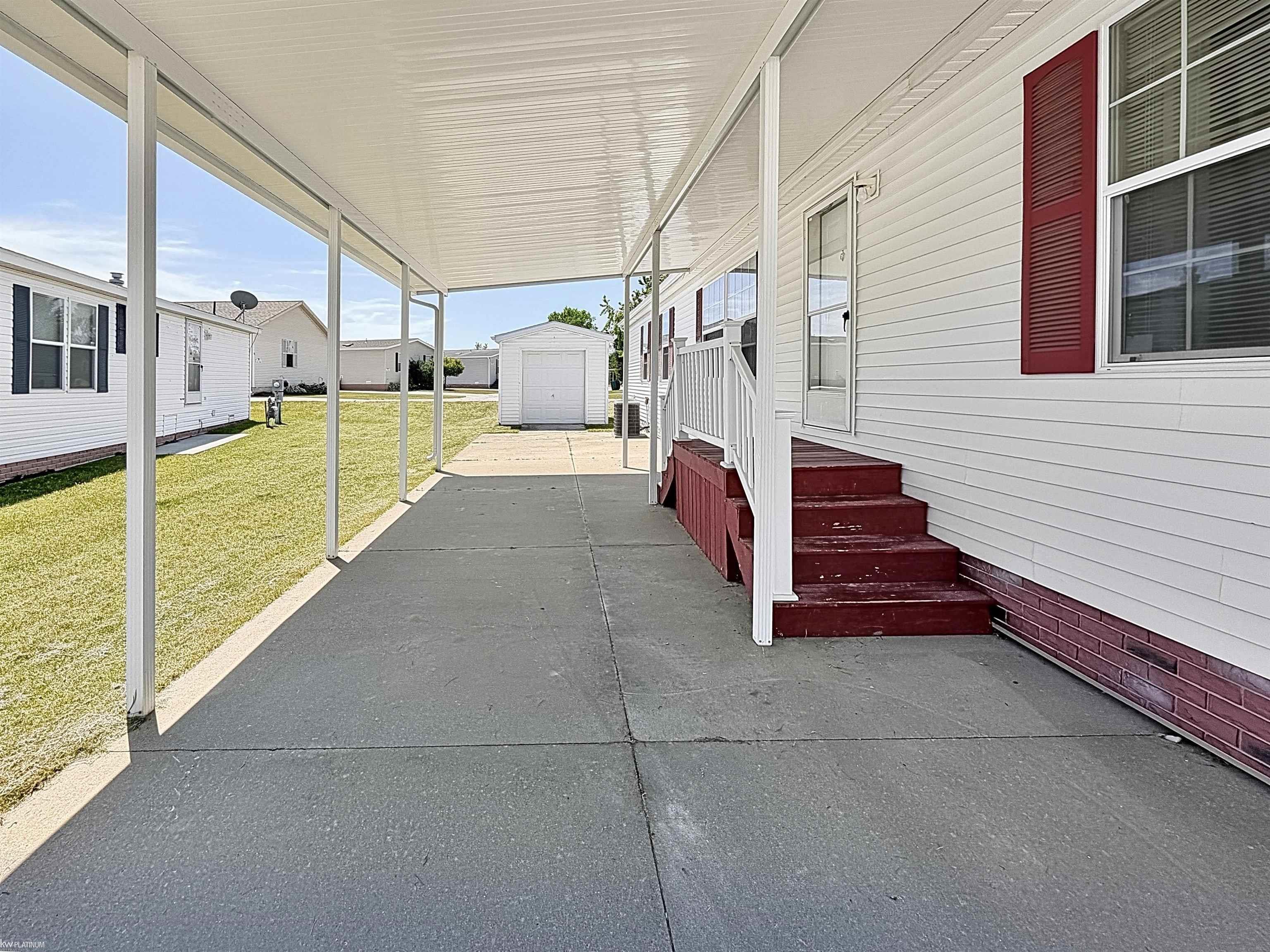 37037 Millstone Trail Property Photo 5