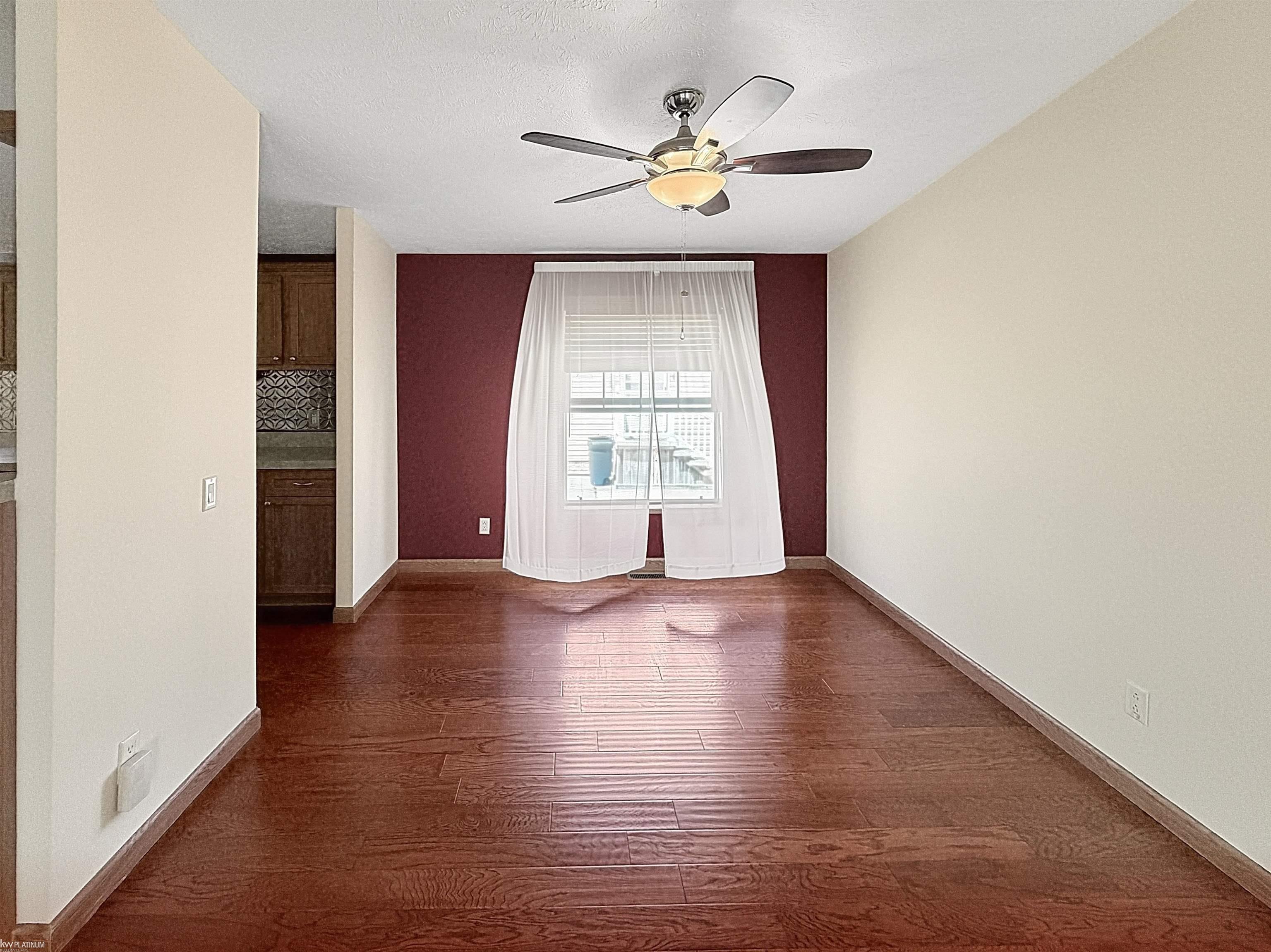 37037 Millstone Trail Property Photo 8