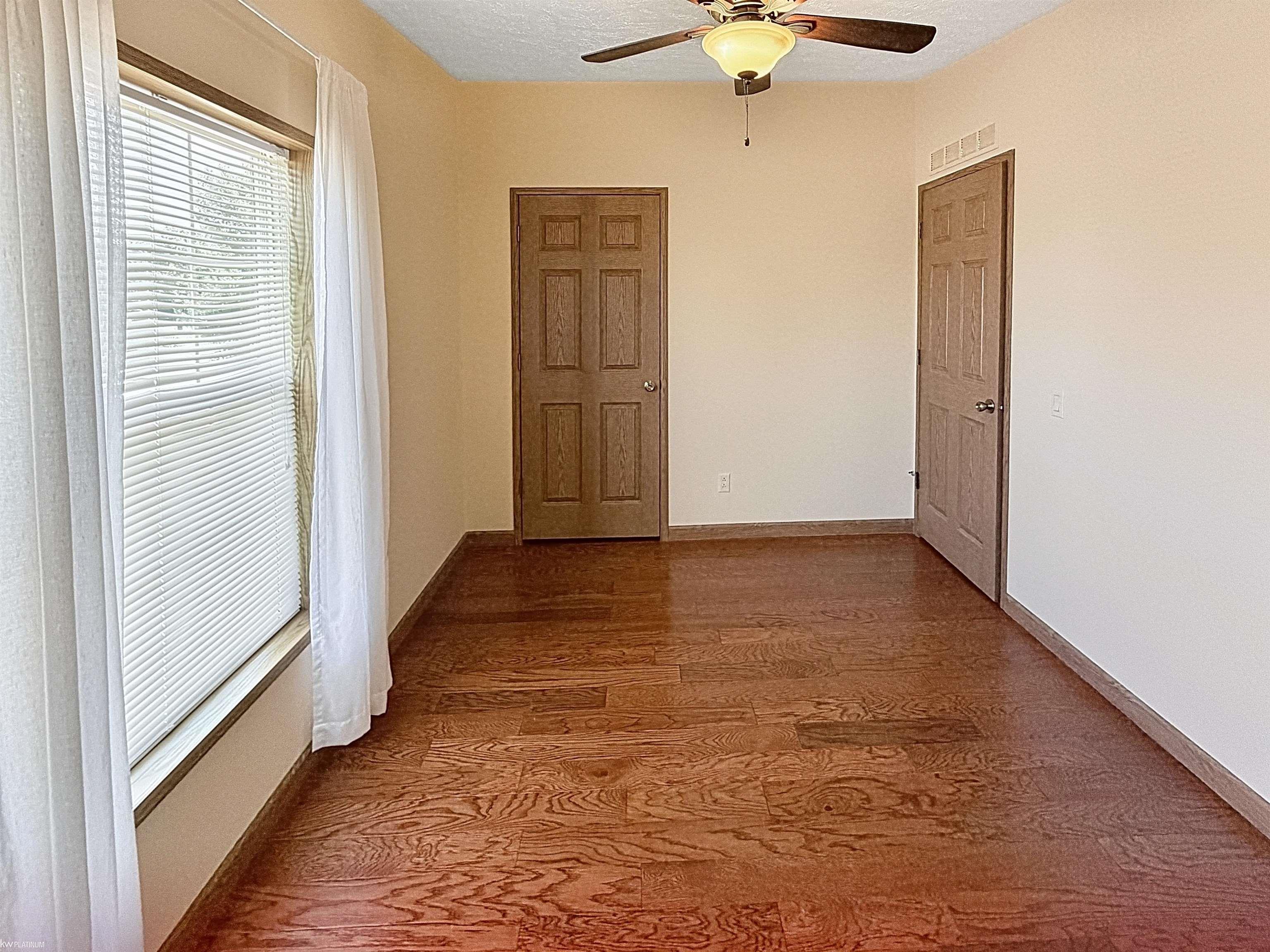 37037 Millstone Trail Property Photo 19