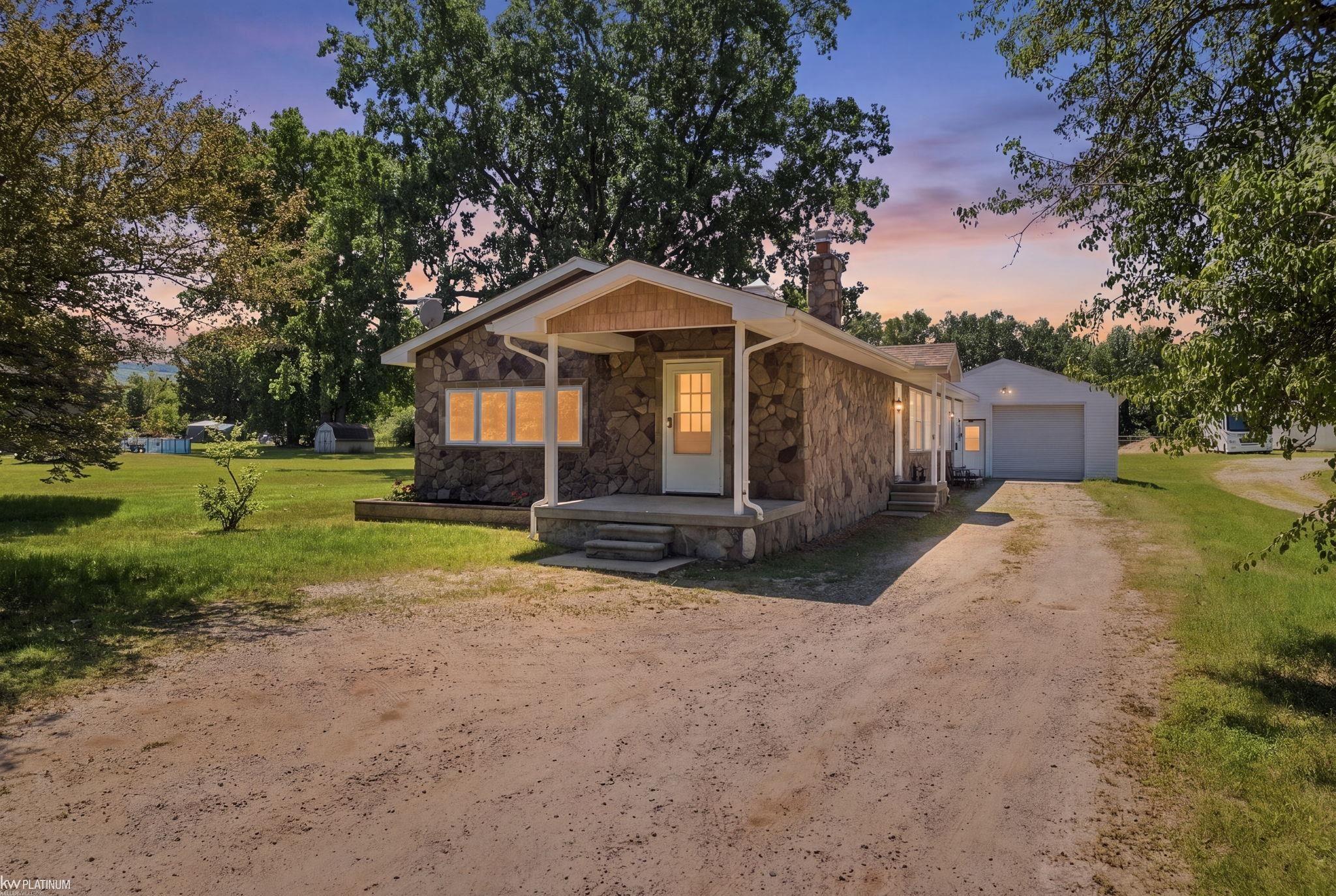 5469 Parker Road