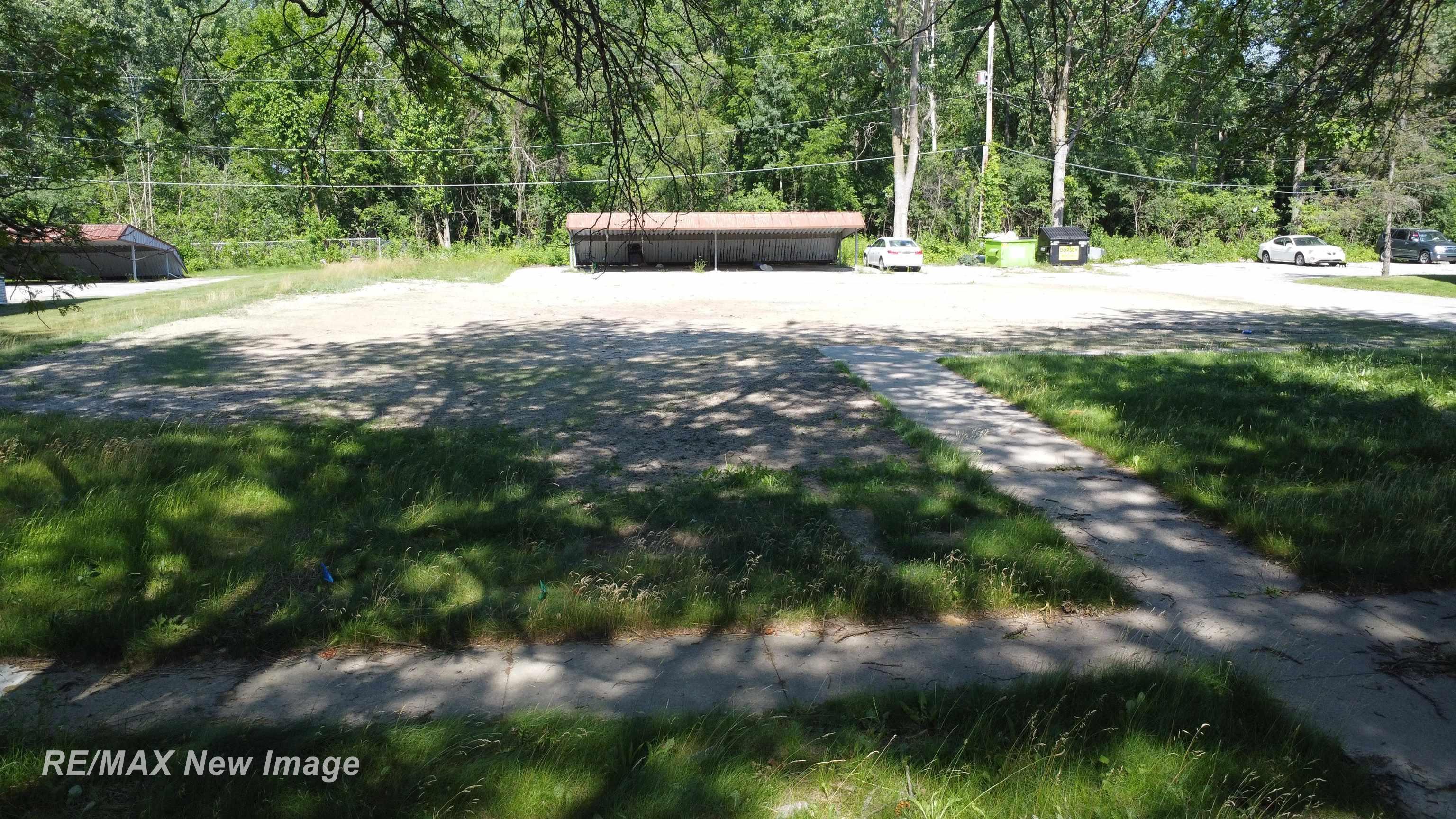 3681 Bernice Drive Property Photo 2