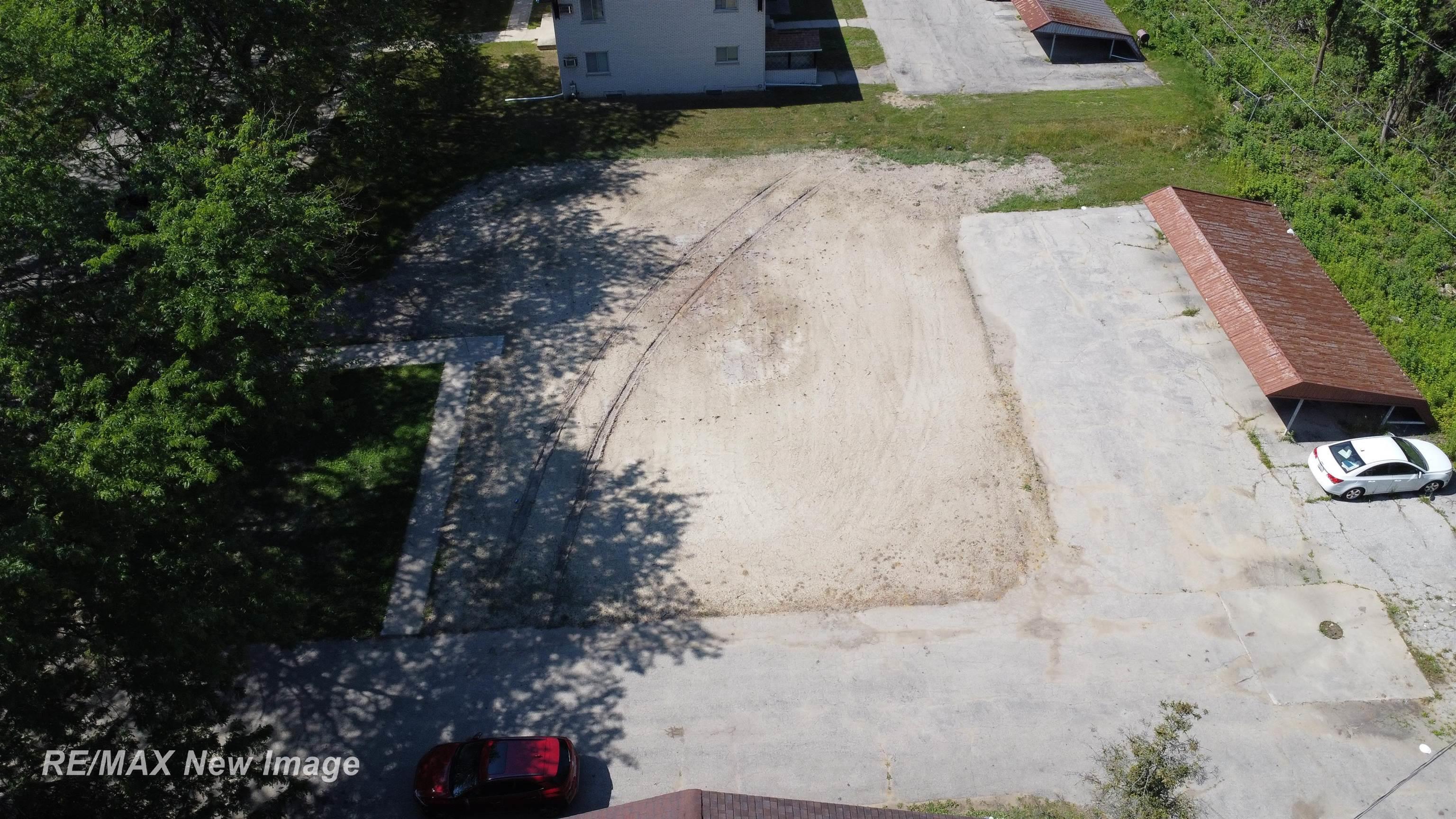 3681 Bernice Drive Property Photo 5