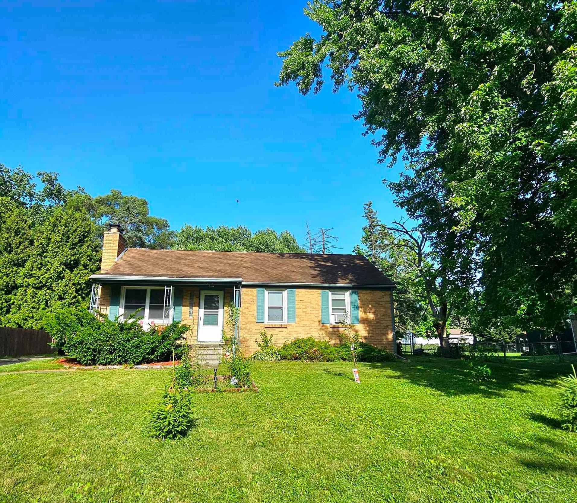 1241 Pius Street Property Photo 1