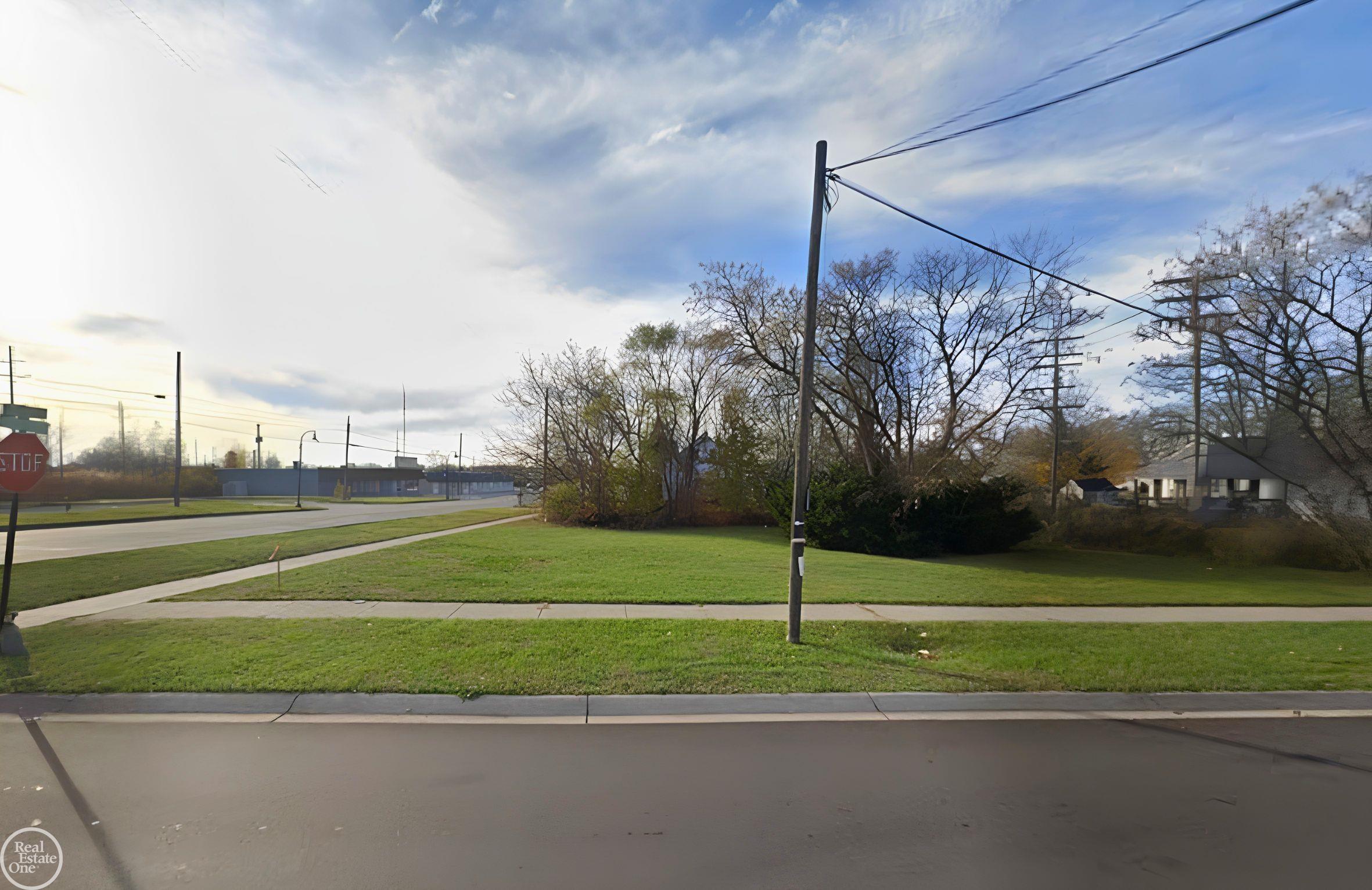 2500 Lapeer Road Property Photo 1