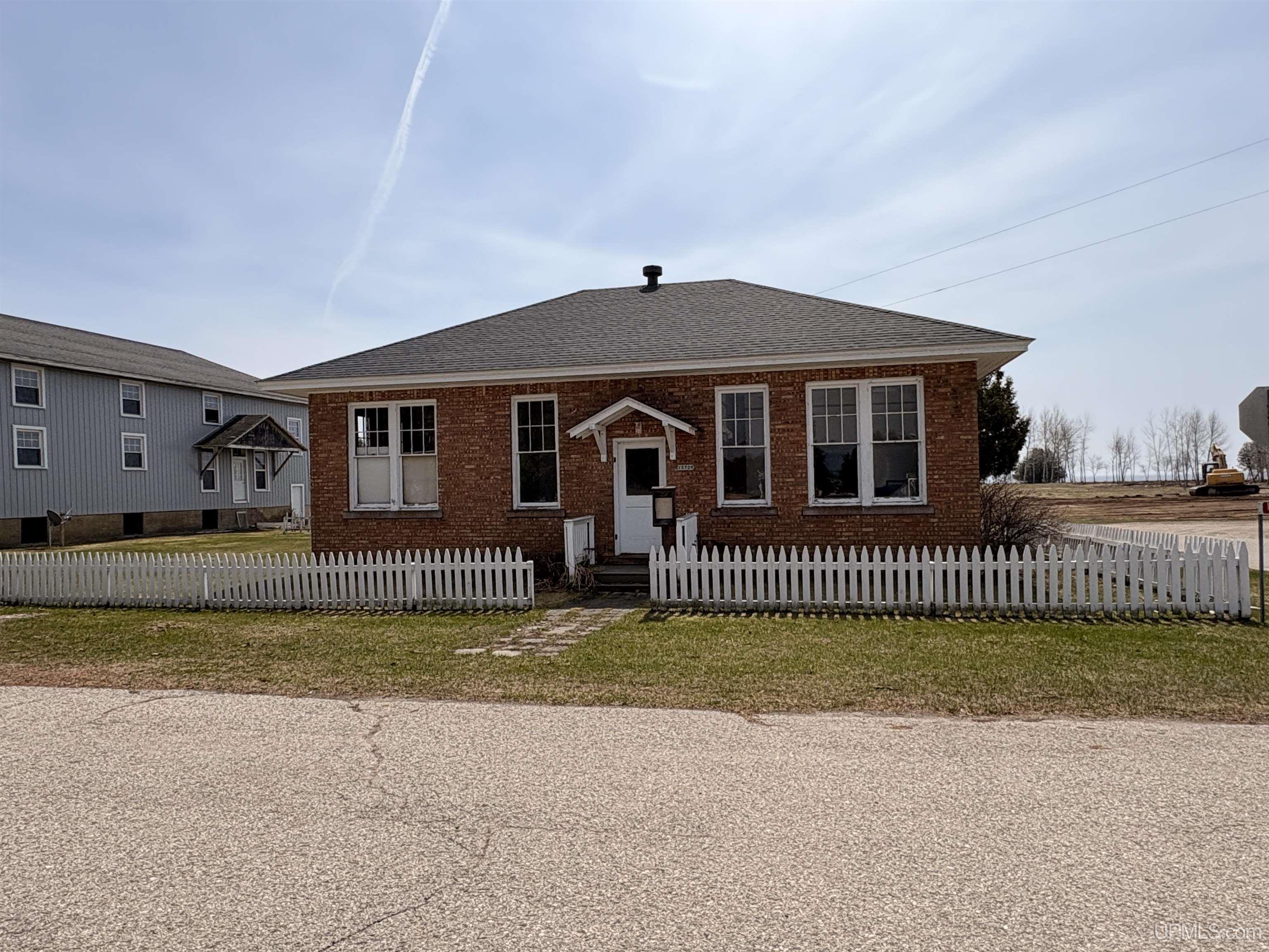 13729 Main St Ll Road Property Photo 1