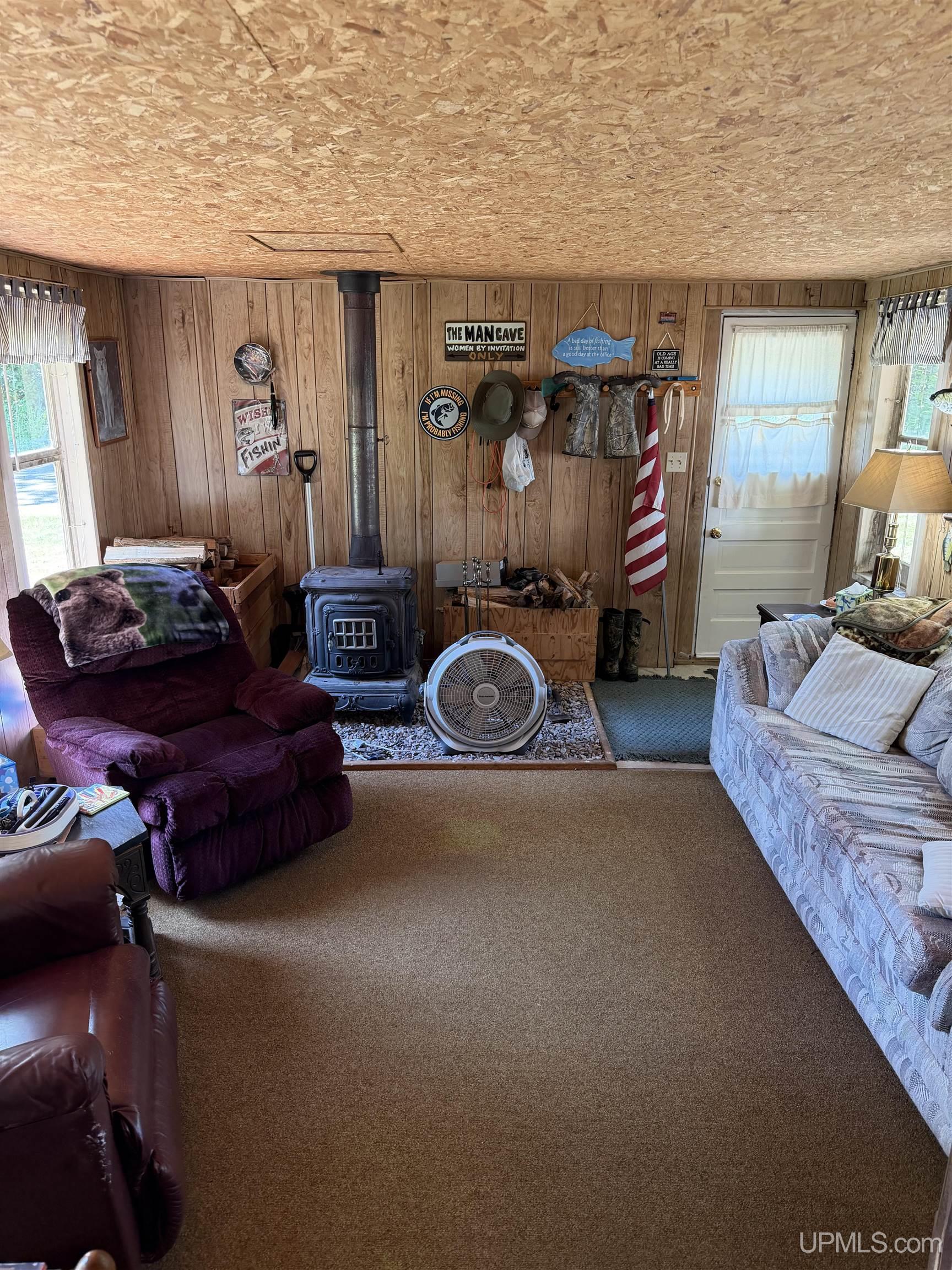 8826 N Boot Lake Road Property Photo 9