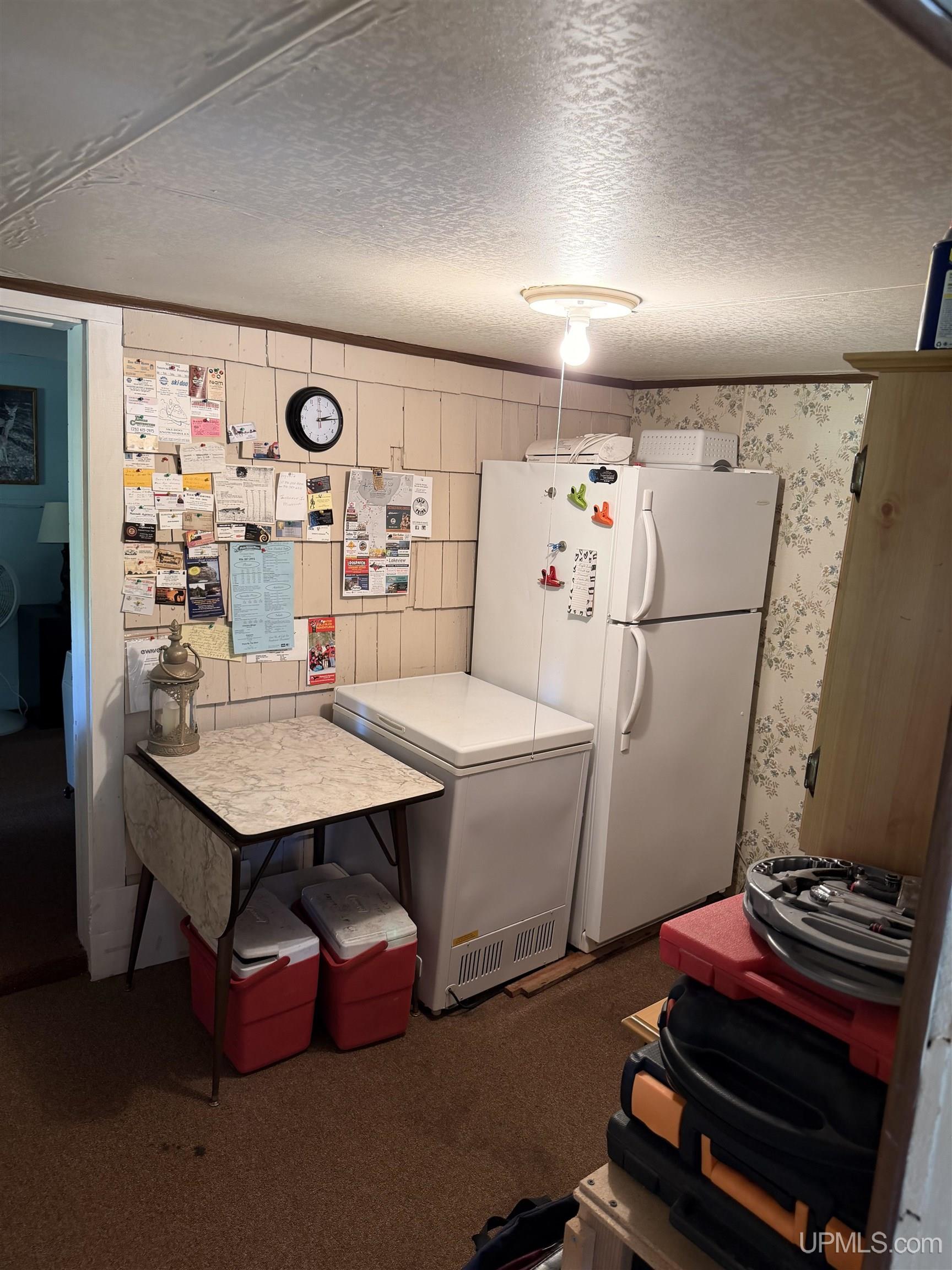 8826 N Boot Lake Road Property Photo 14
