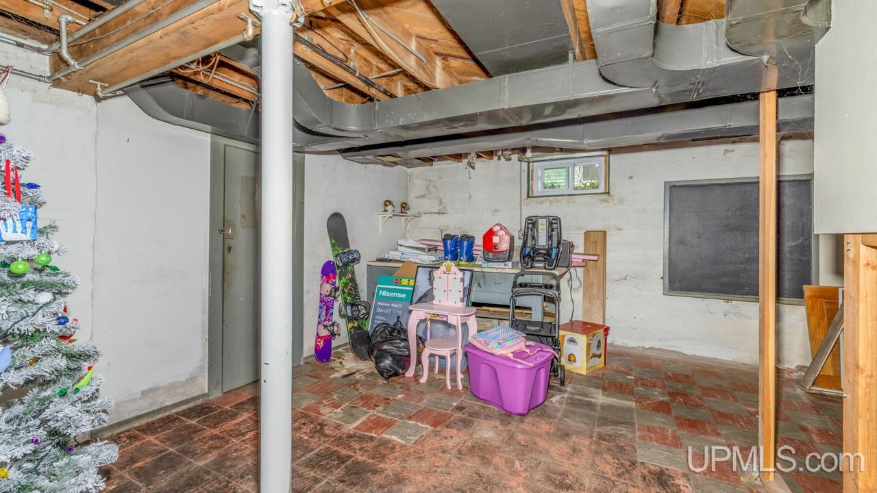 1924 Ledge Street Property Photo 14