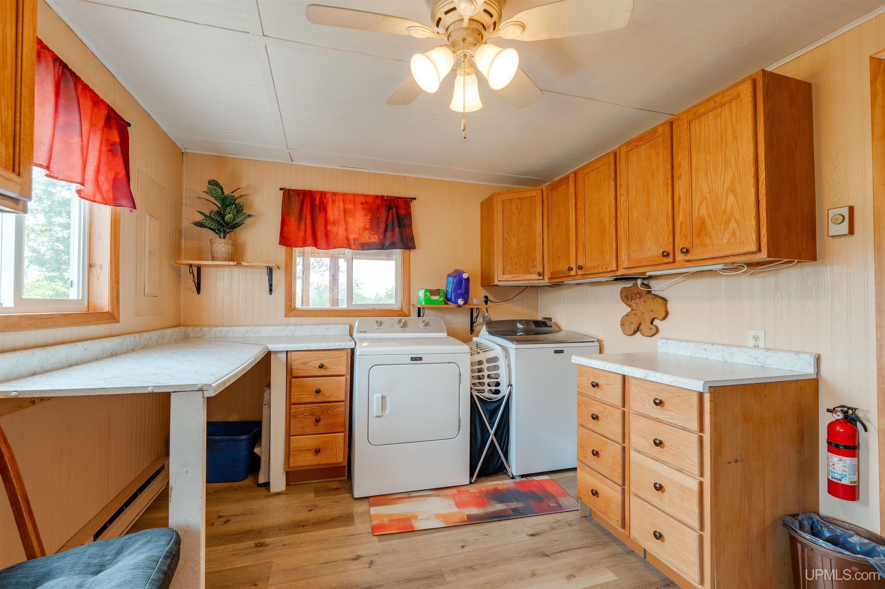 984n Dixon Road Property Photo 17