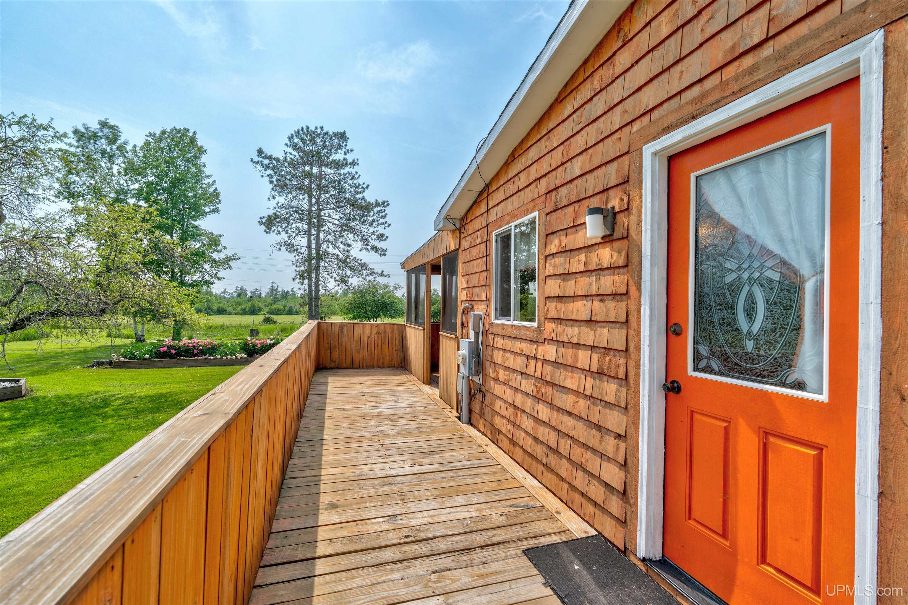 984n Dixon Road Property Photo 31